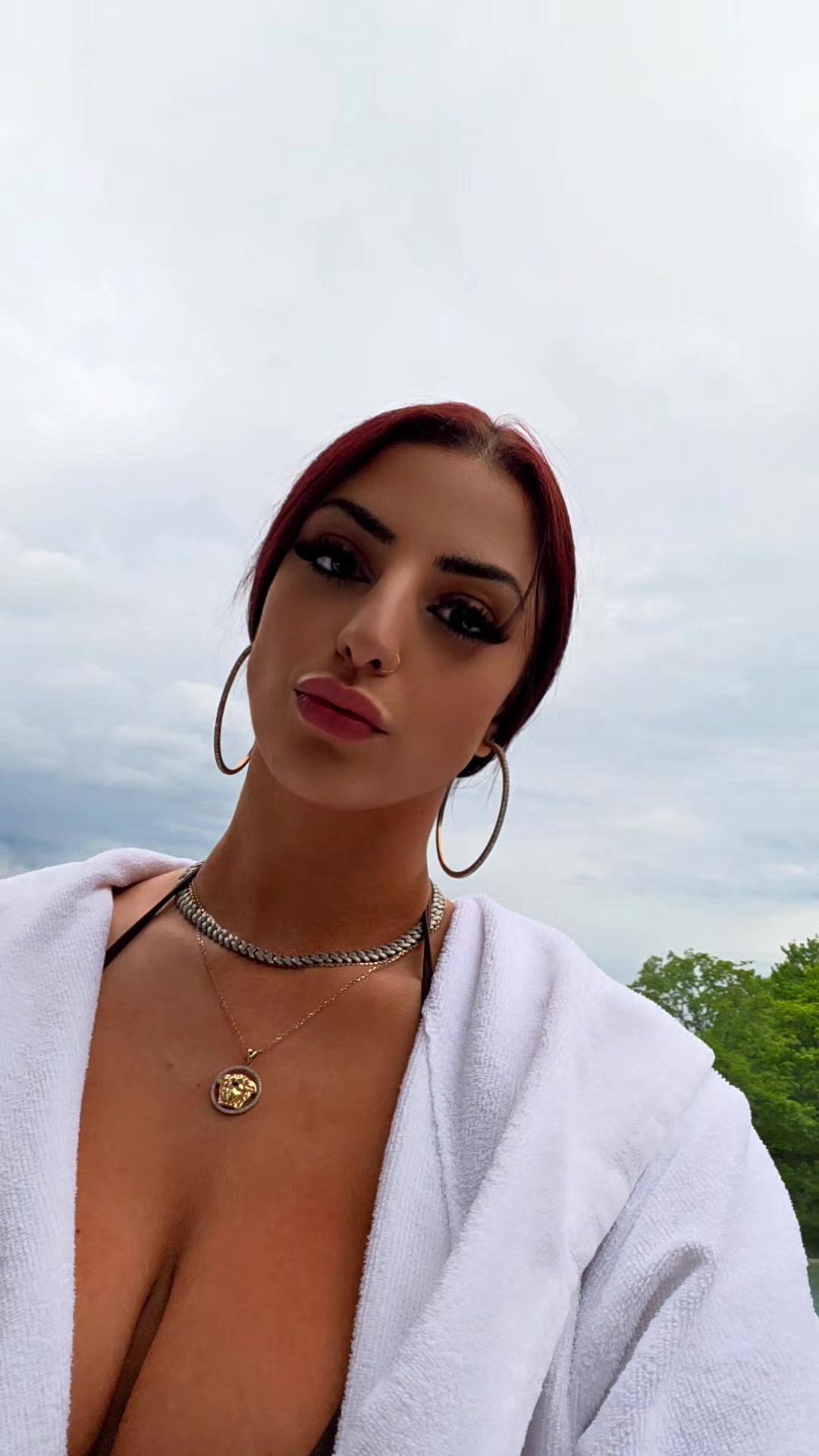 @Deesace 💎