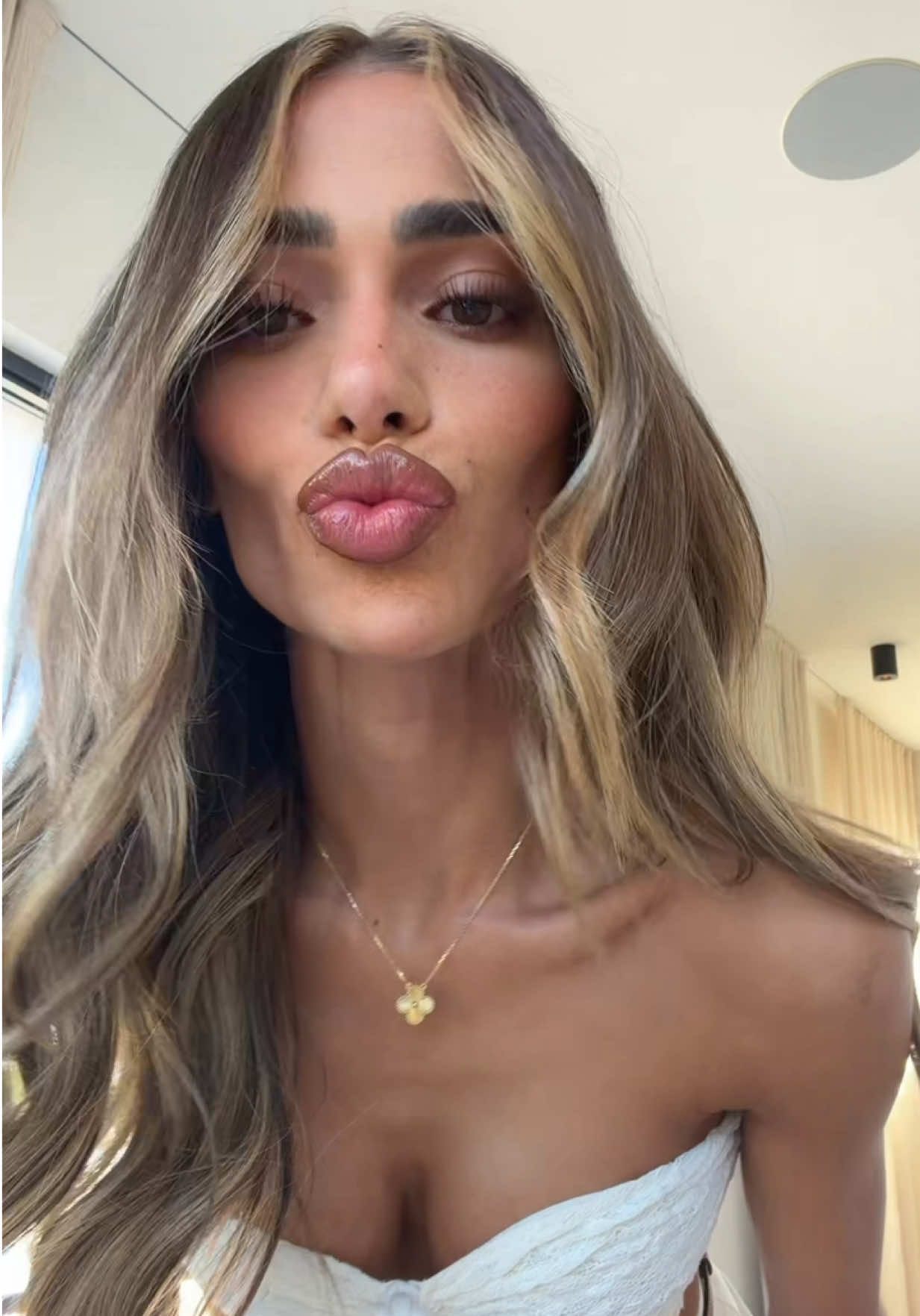 @anayajgreen_