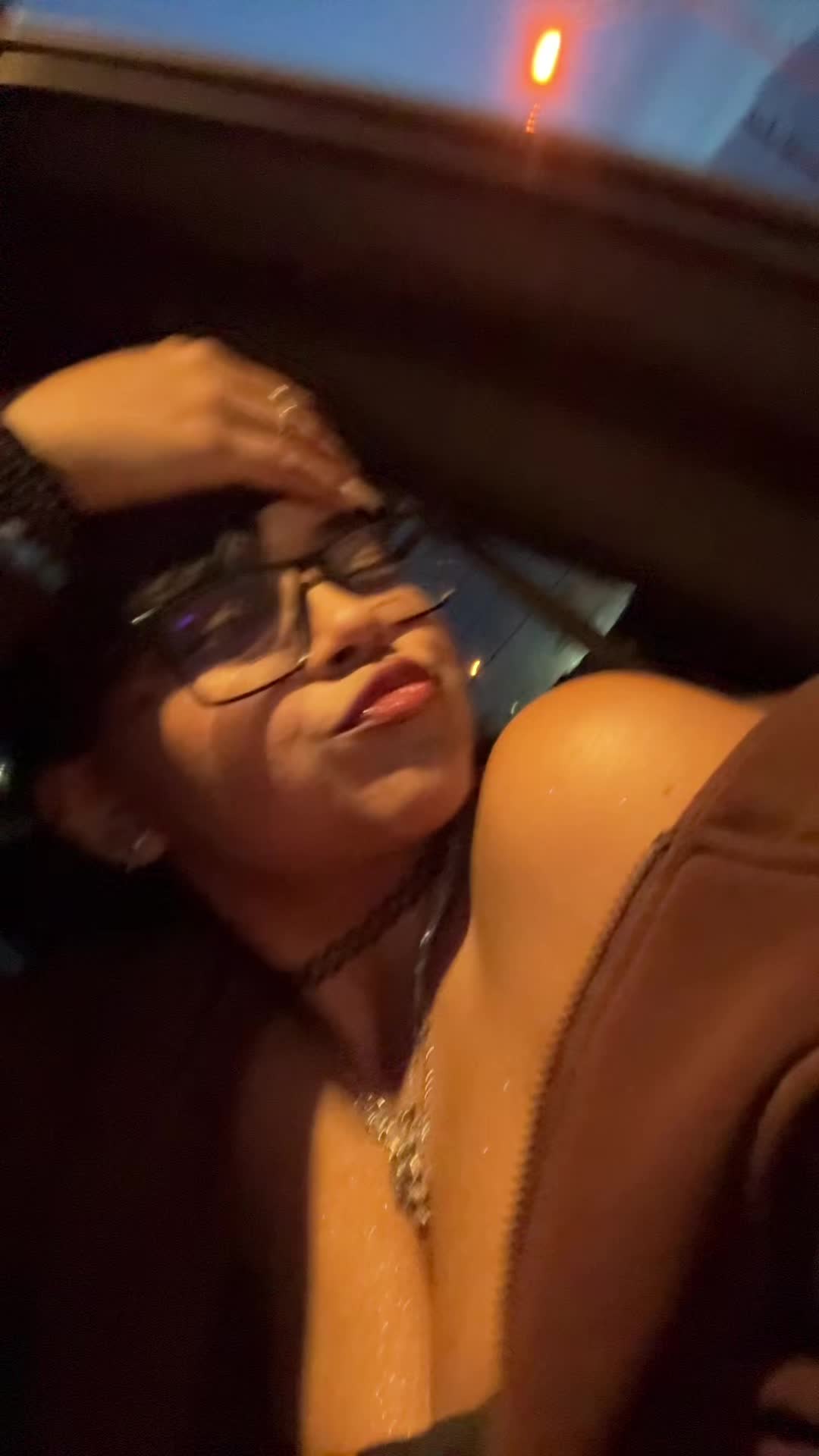 @Sleepy_leslhey
