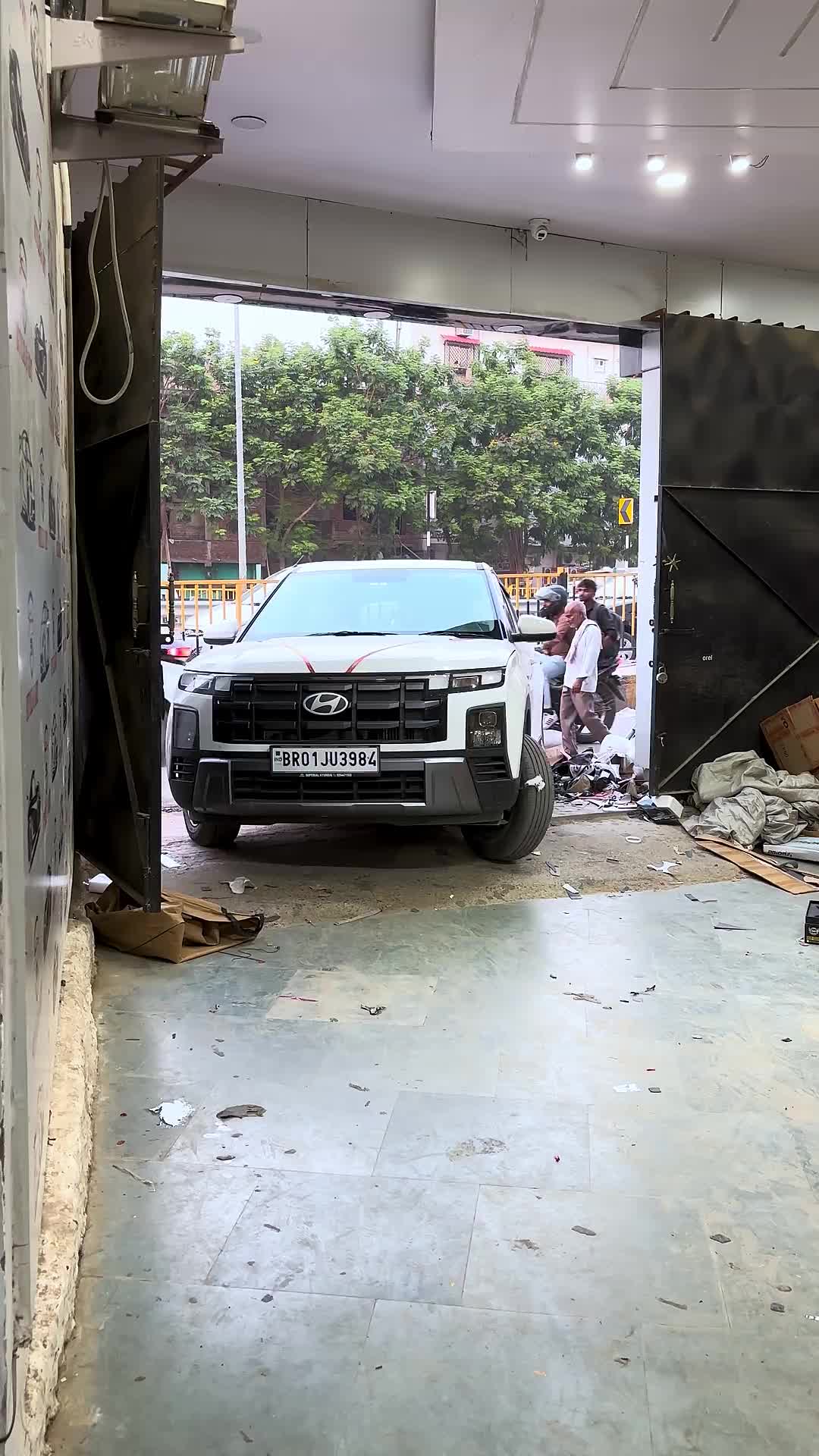 @Ankit Malakar Vlogs
