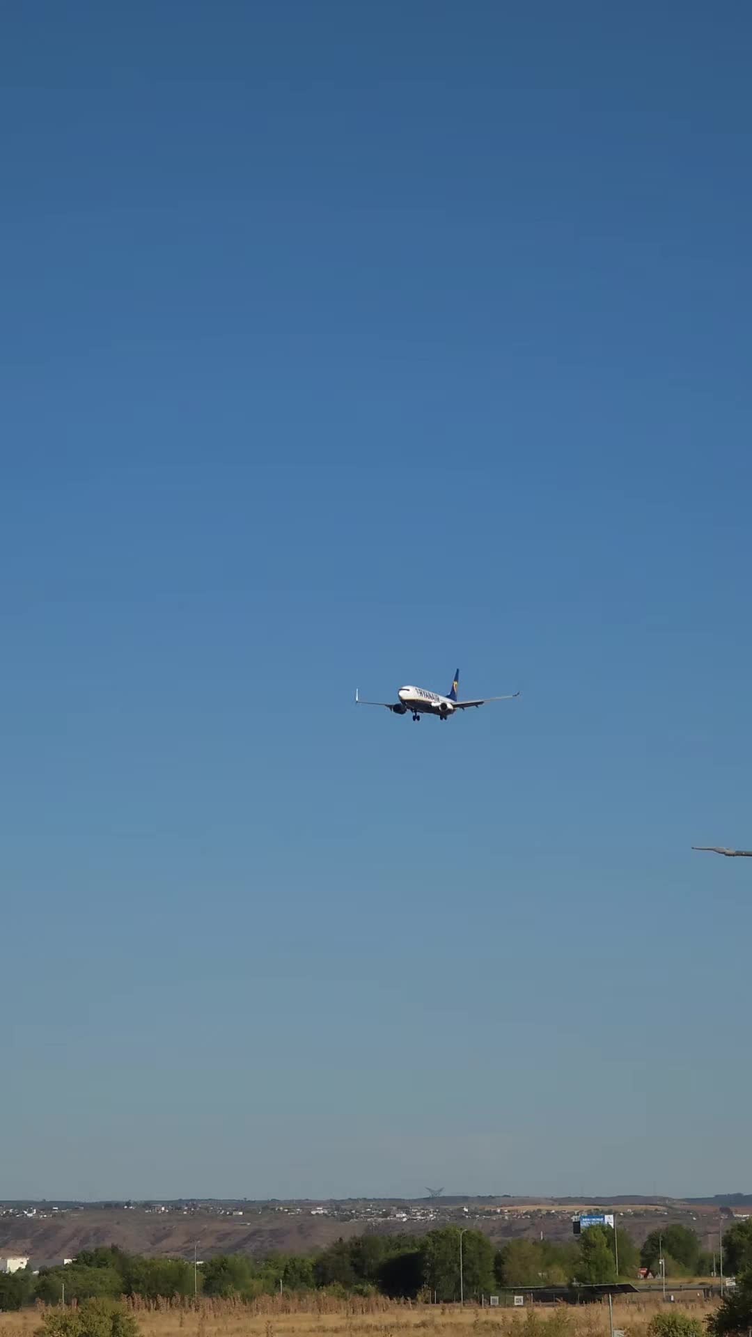 @Aviation-World