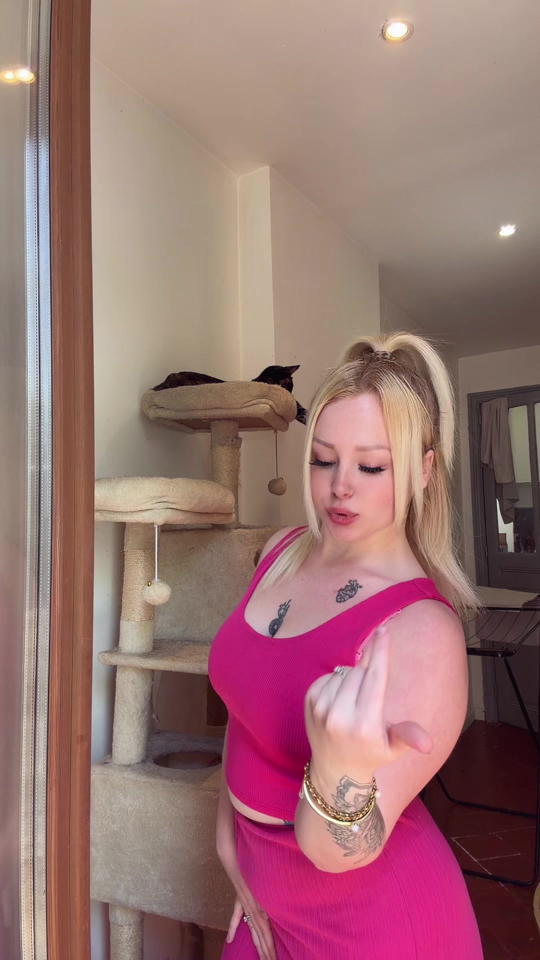 @Juste_Une_Blonde