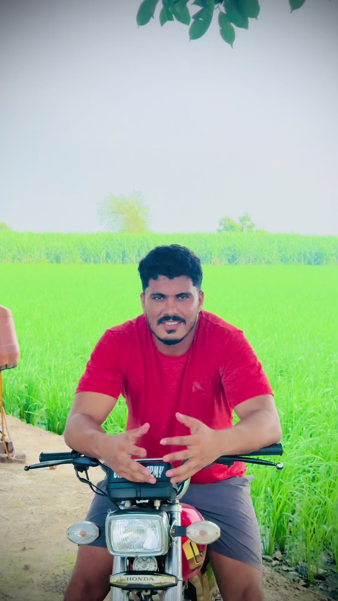 @♛ CHAND WARRAICH ♛🇵🇰🇲🇾🇨🇦