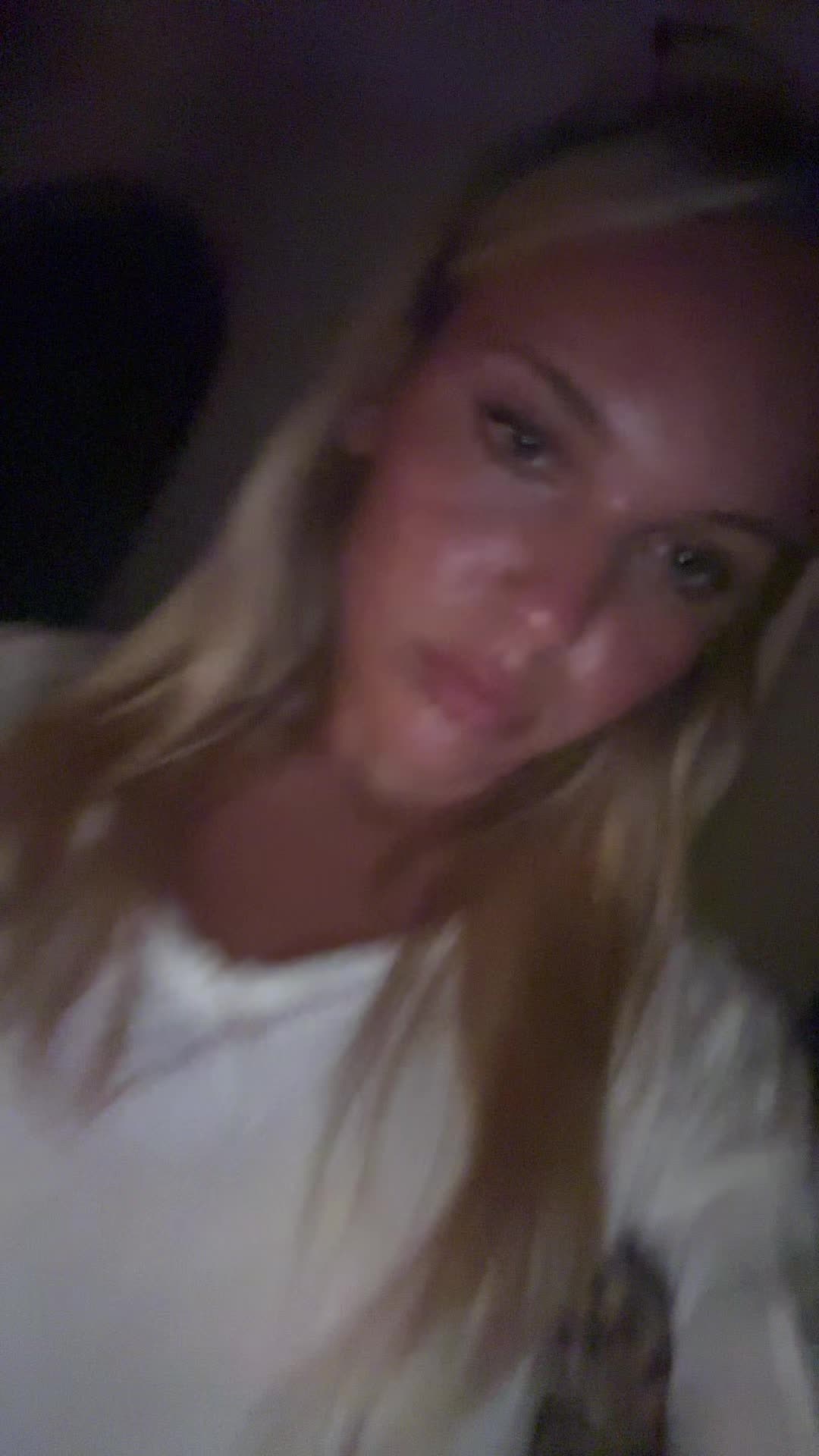 @LYZABROOKS