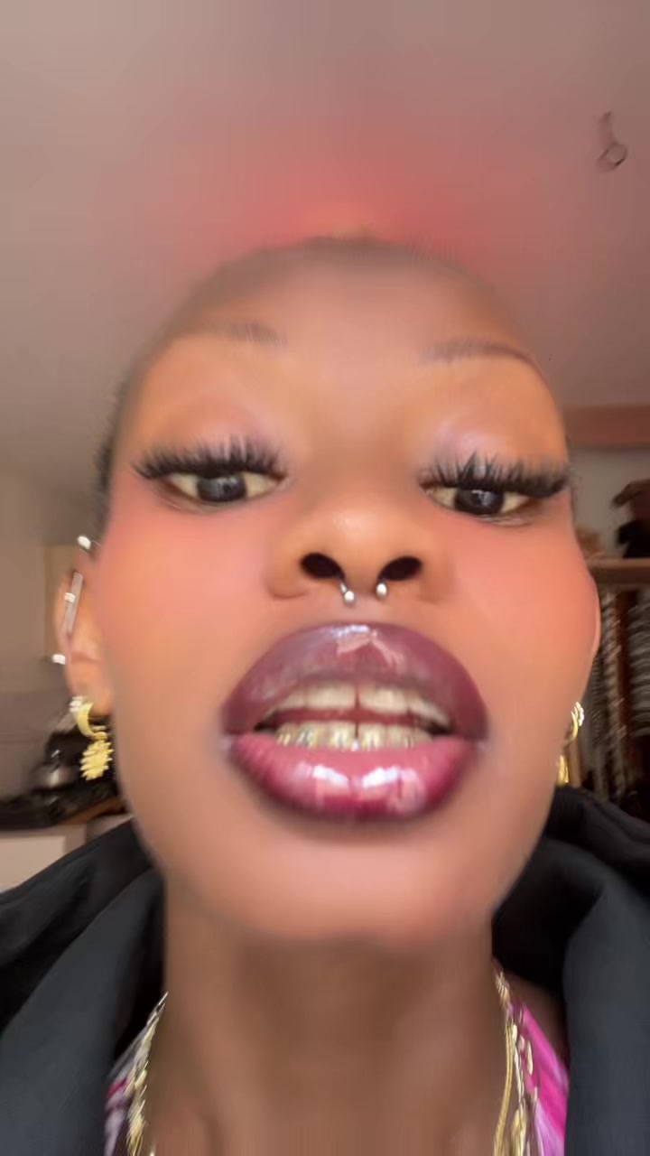 @Nina