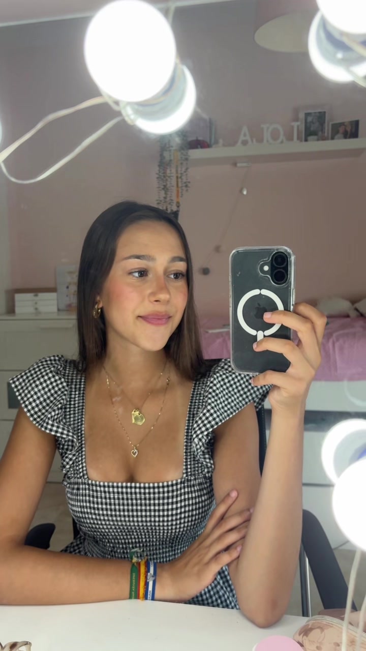 @𝑳𝒐𝒍𝒂 𝒊𝒏 🇨🇦