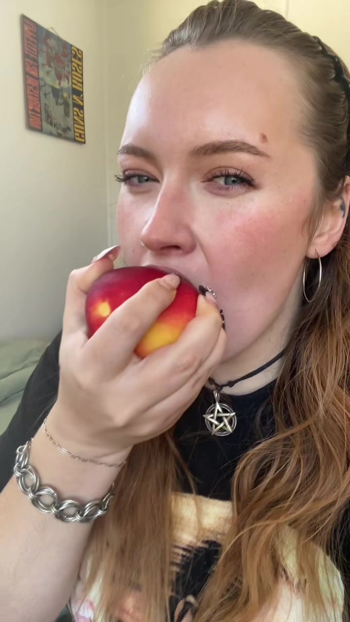 @Hazelhunterr