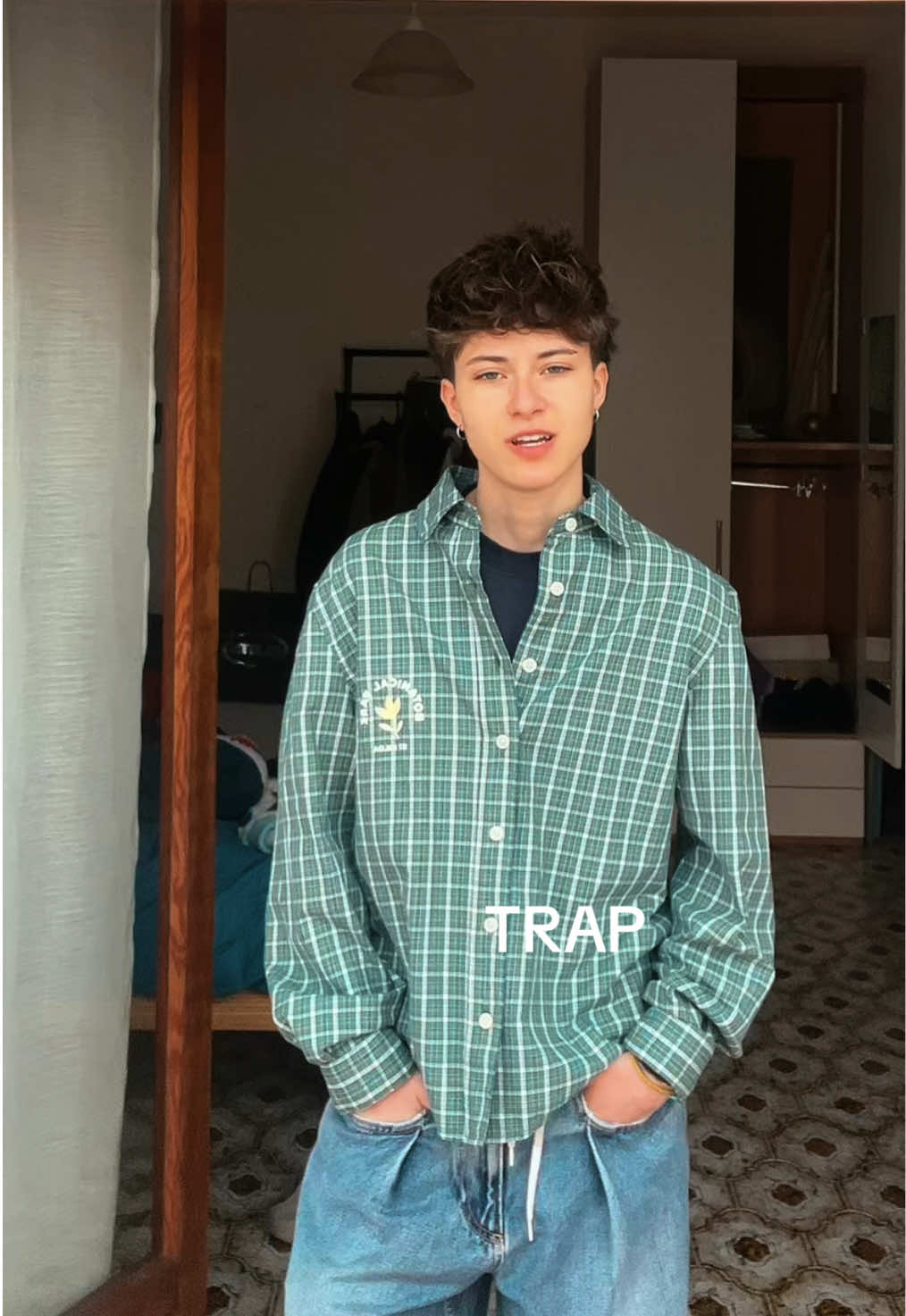 @🪰