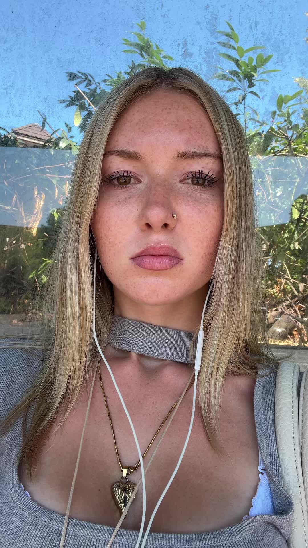 @🍓