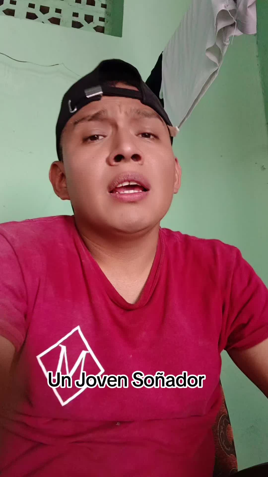 @Un Joven So&ntilde;ador Sv