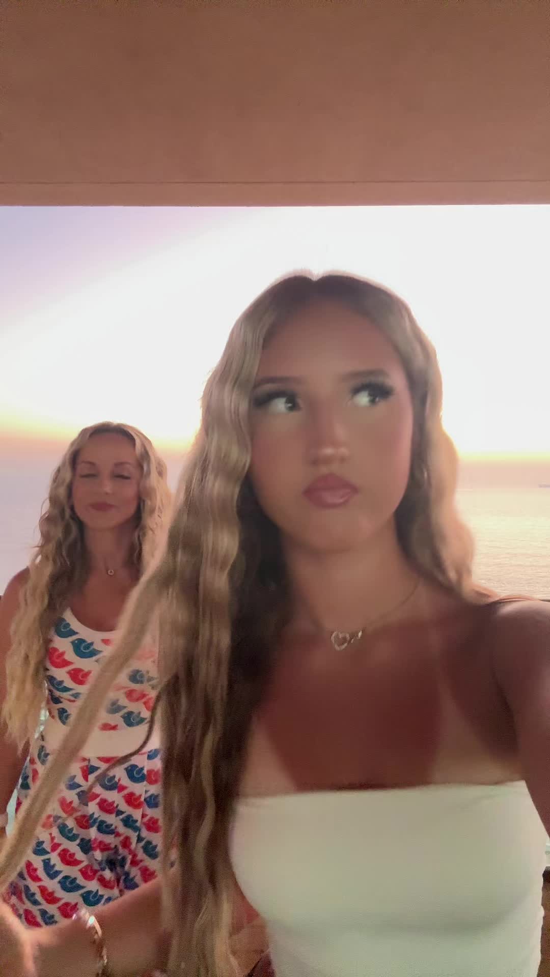 @daroczimaterika_dubai