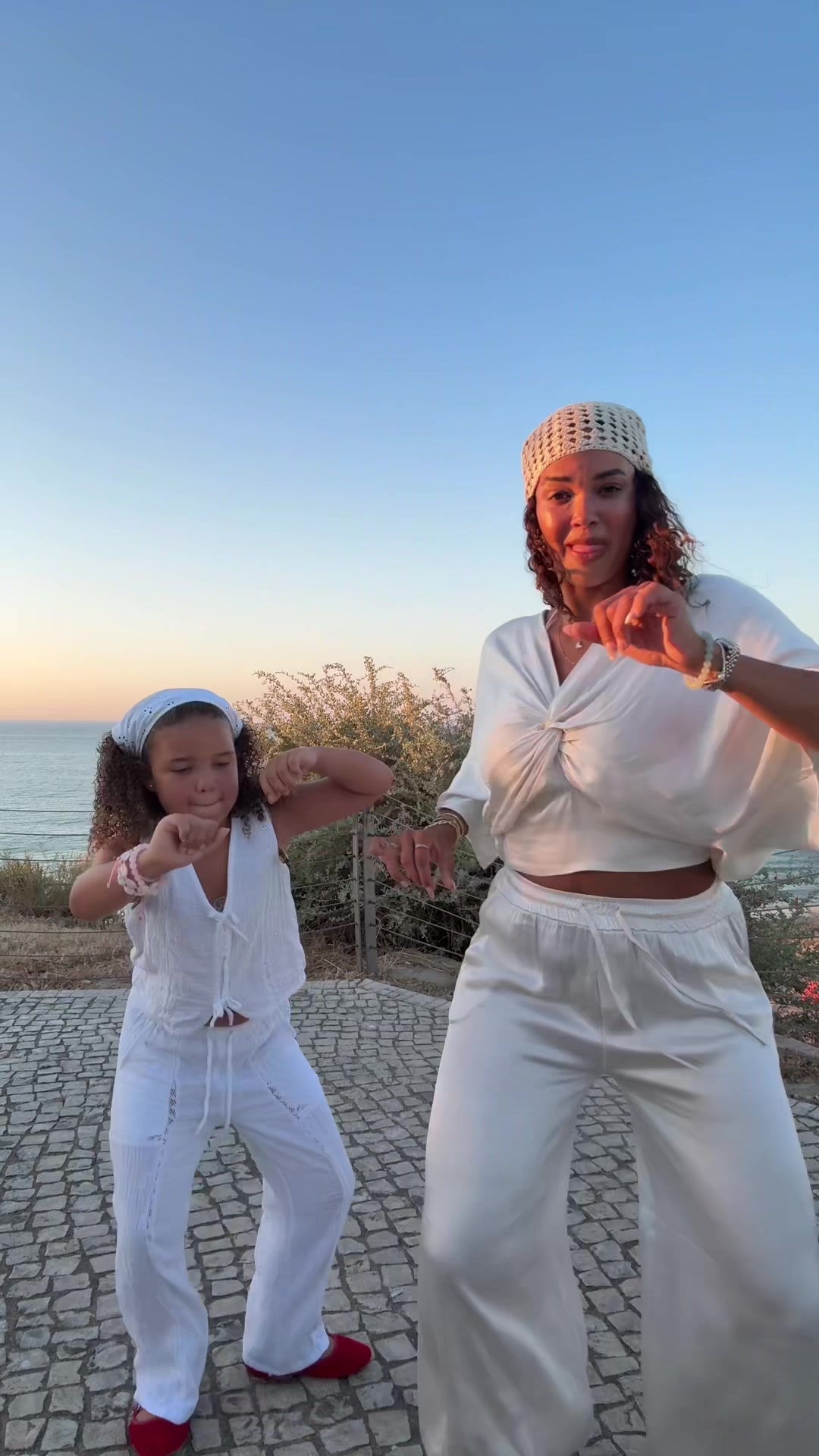 @Anastacia & Aliyah