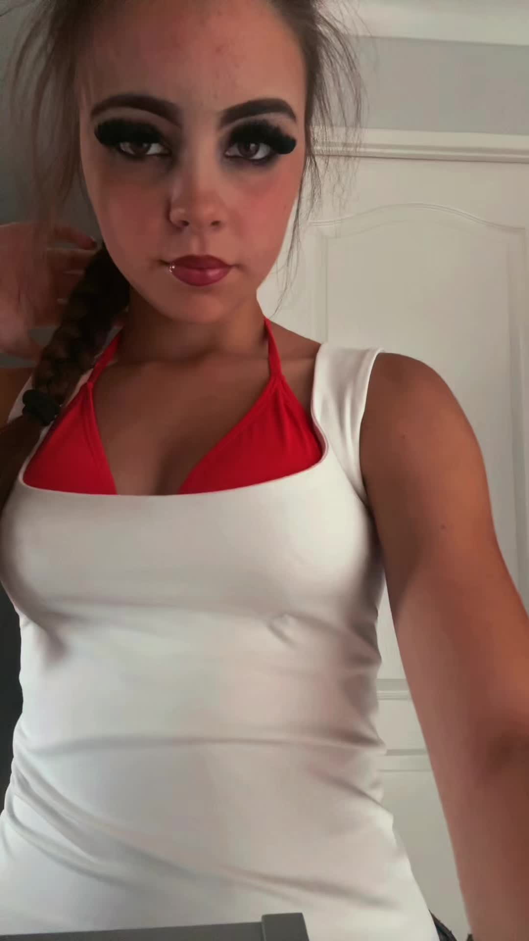 @𝐅𝐥𝐨𝐫𝐞𝐧𝐜𝐞𝐃𝐚𝐢𝐬𝐲🫶🏽
