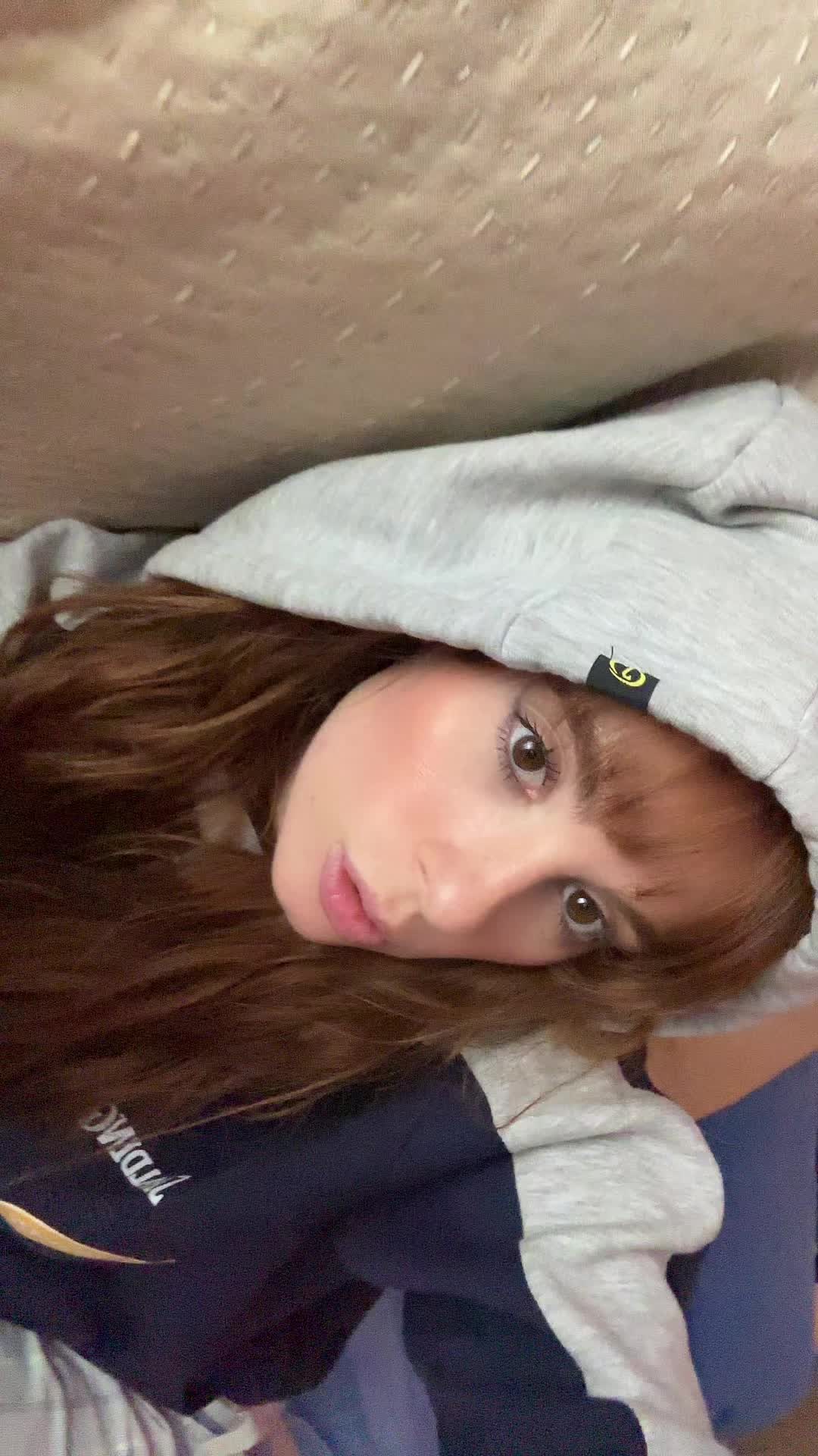 @𝗩 𝗮 𝗹 𝗲