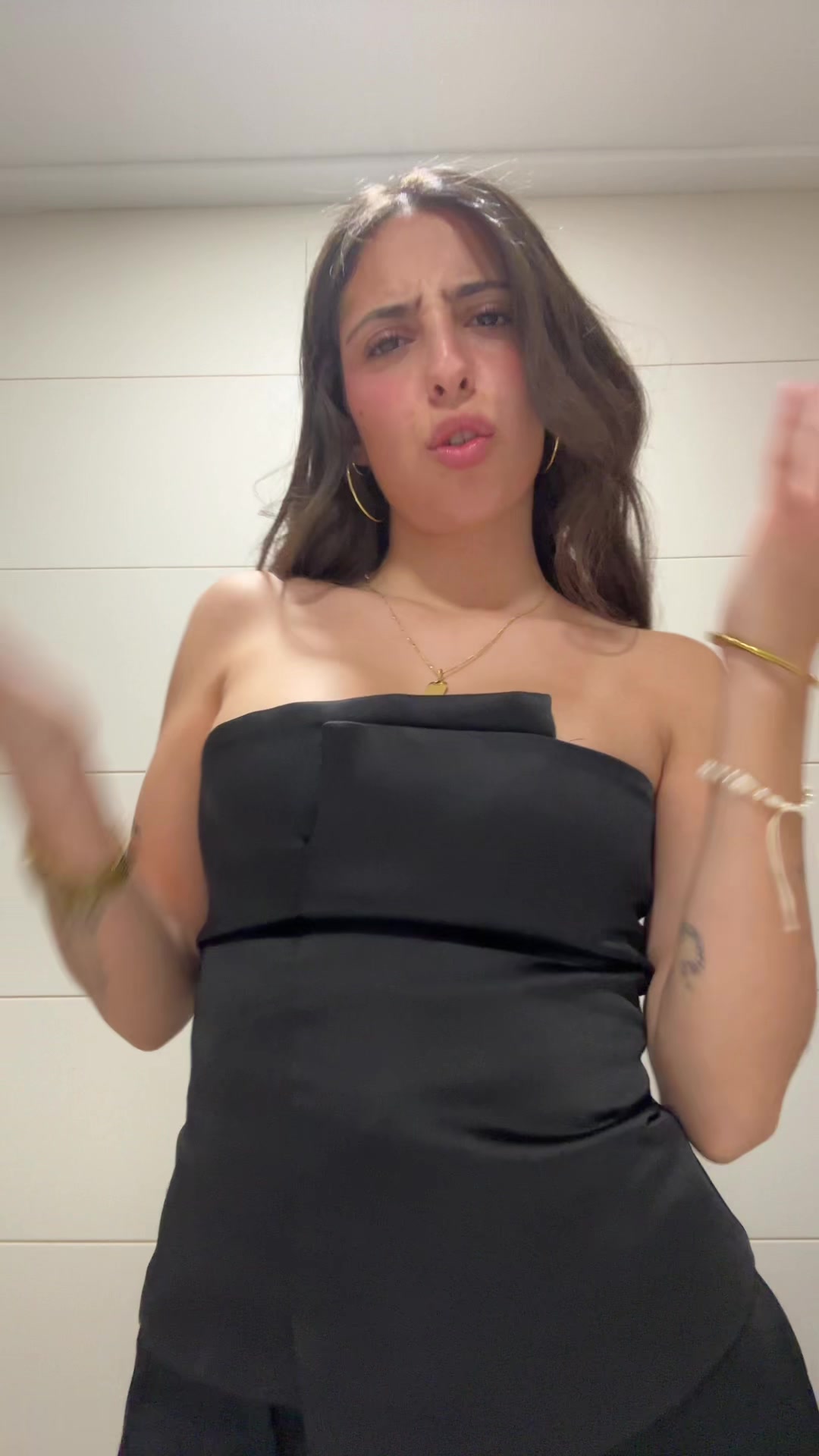 @-