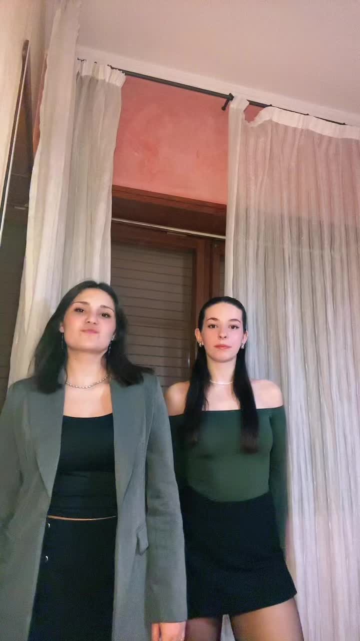 @eleシ