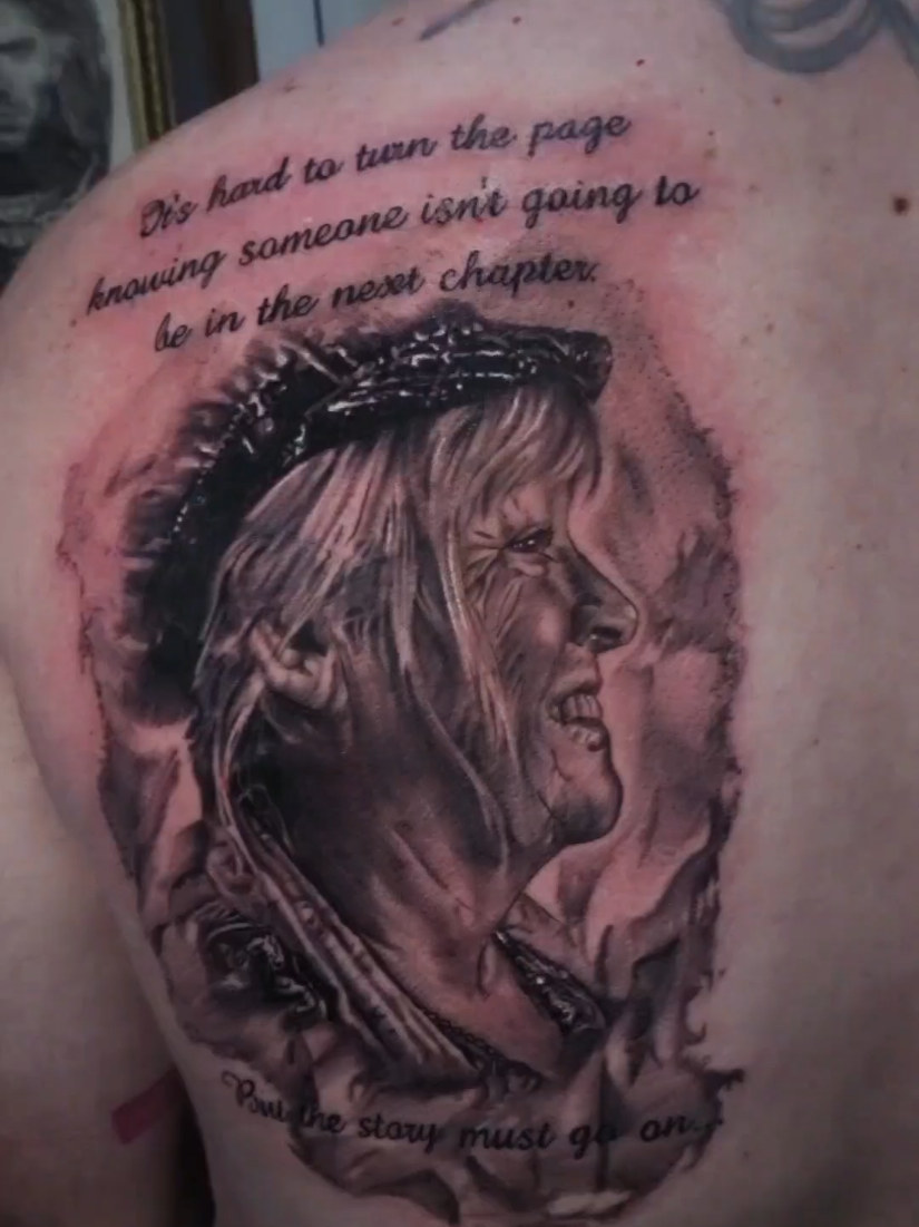 @marie.nik.tattoo