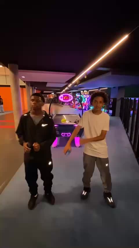 @_.Mig_.69
