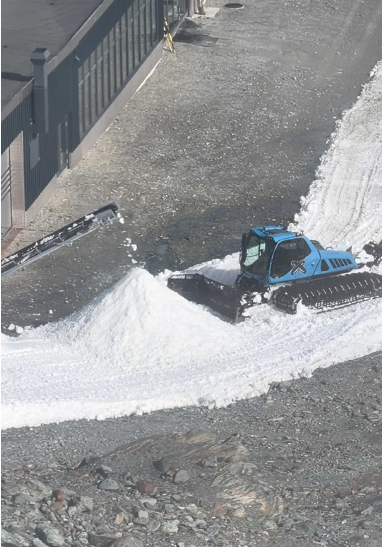 @The_ski_instructor