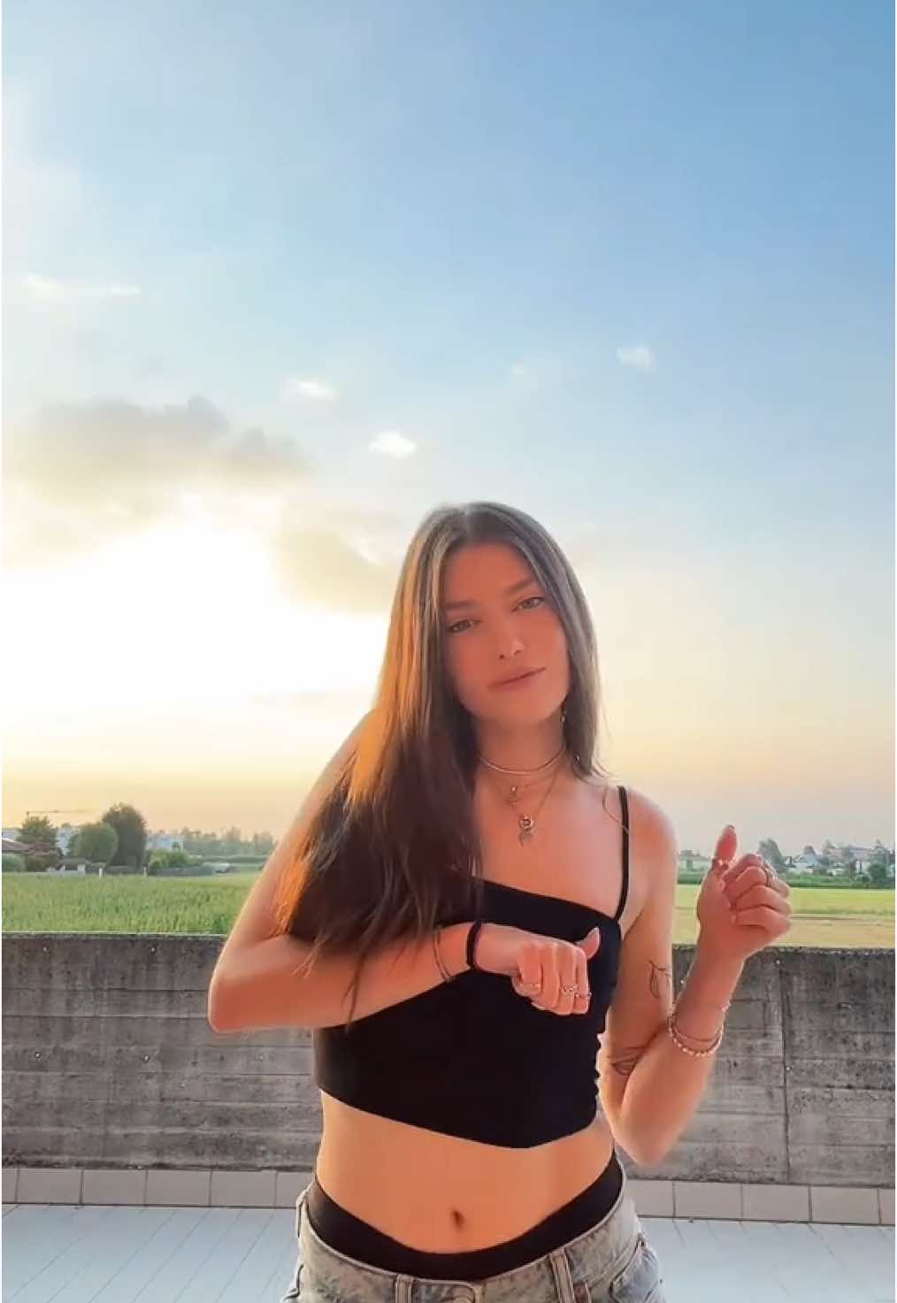 @wealura