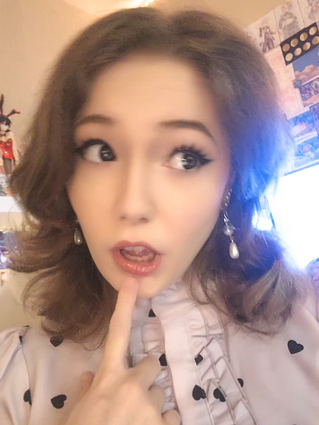@୨ৎLaura