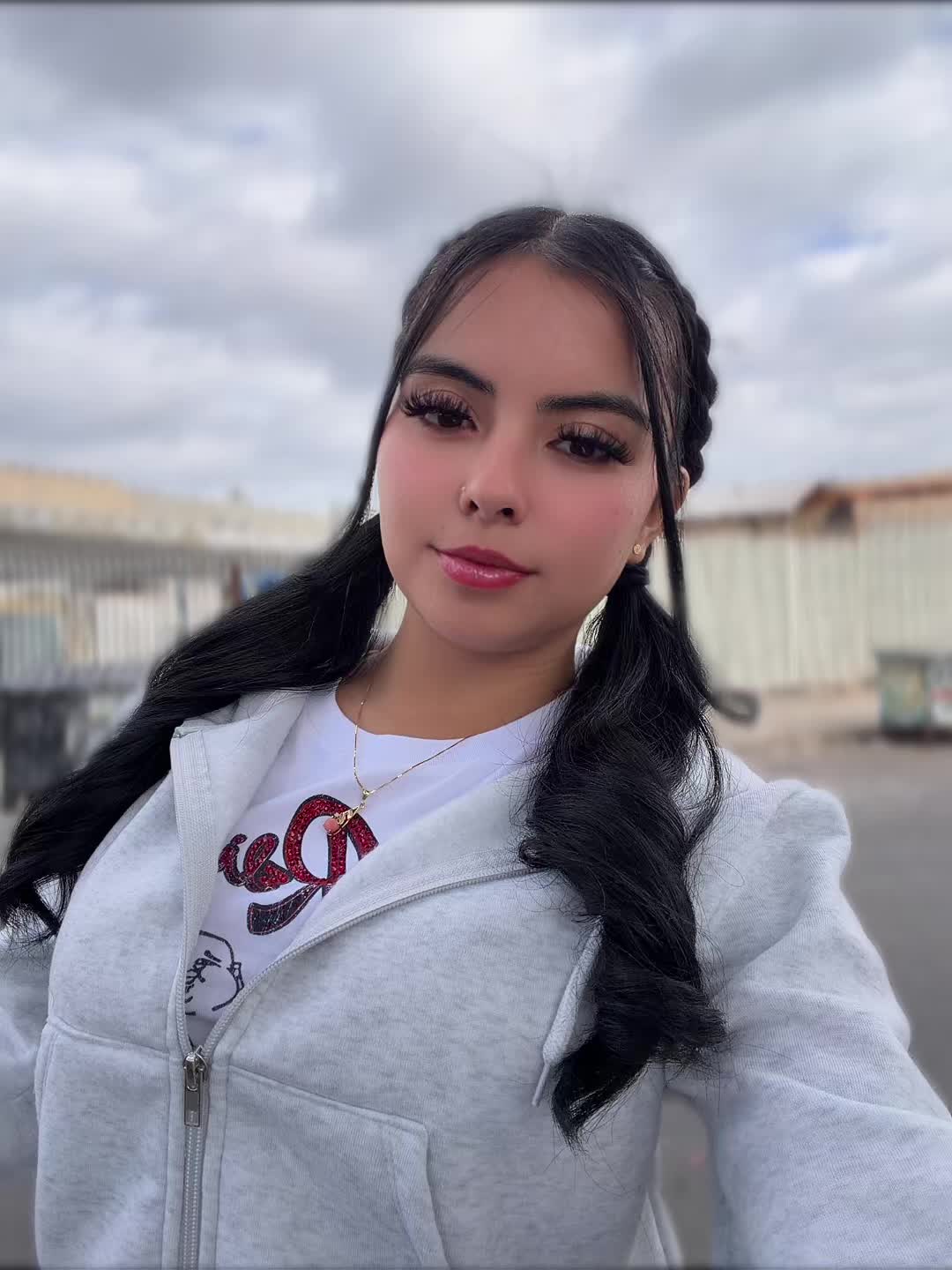 @Valentina Medina👑