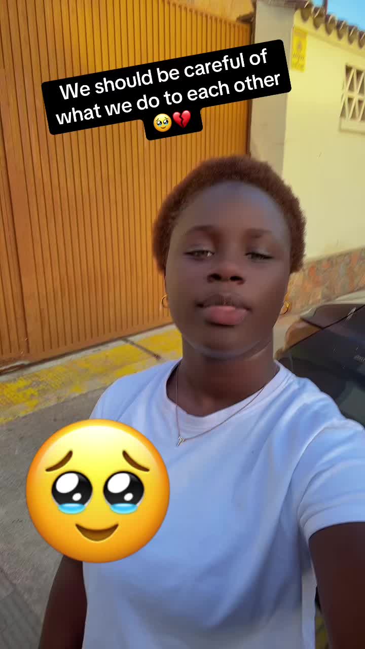 @NEVER<~ MIND🦦 AKa Bull Fale🍯
