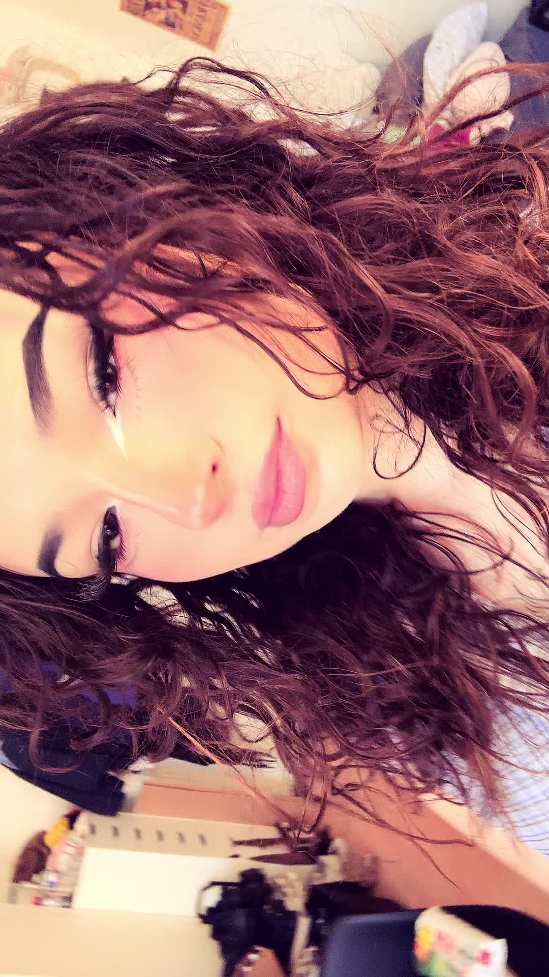 @Mariana 57🇨🇴