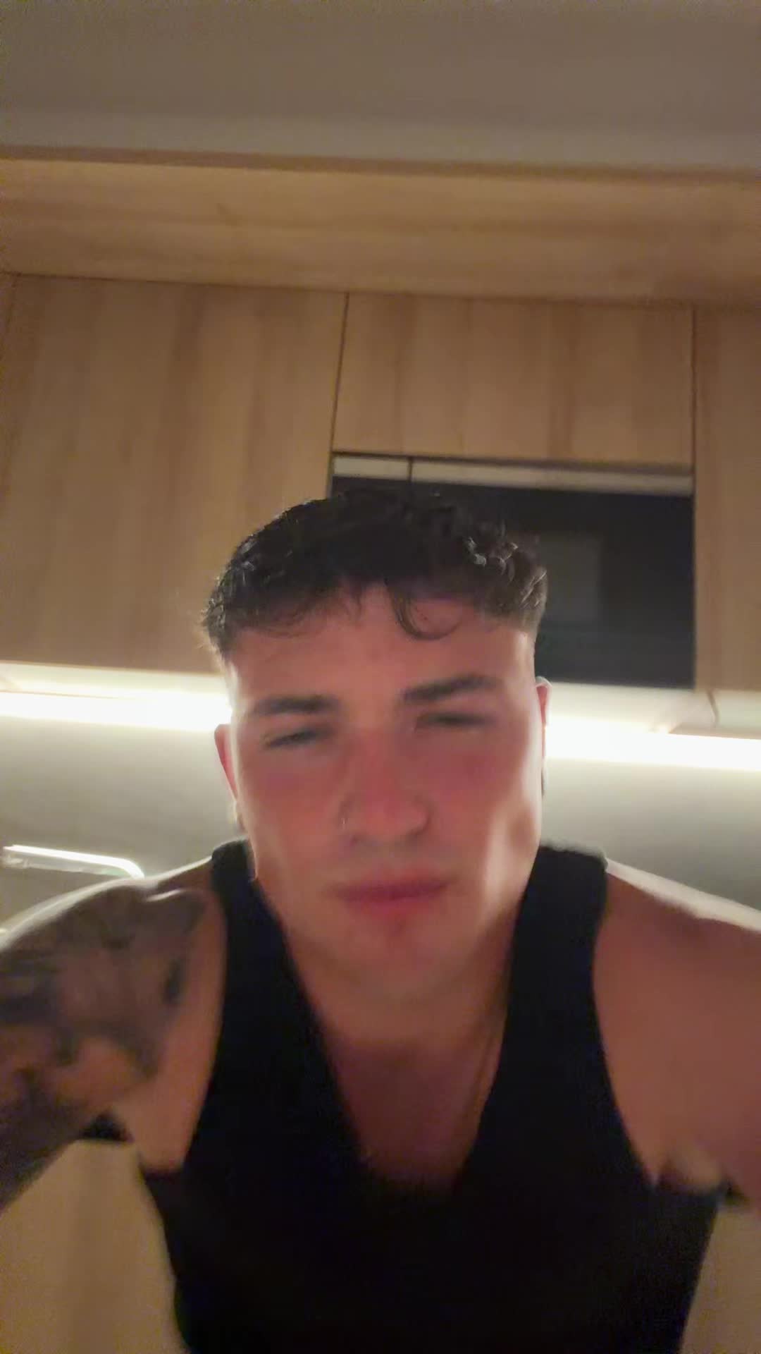 @Peterangori