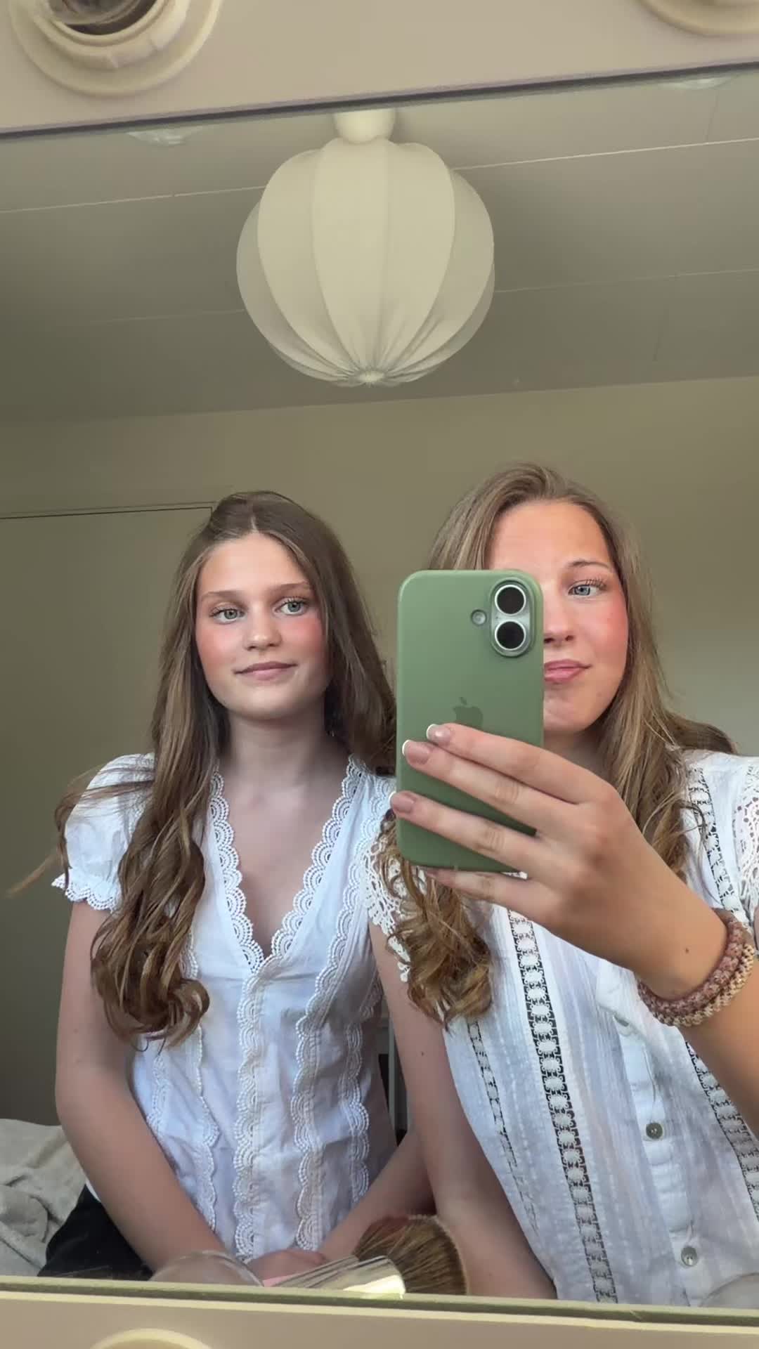 @𝐄𝐥𝐯𝐢𝐫𝐚
