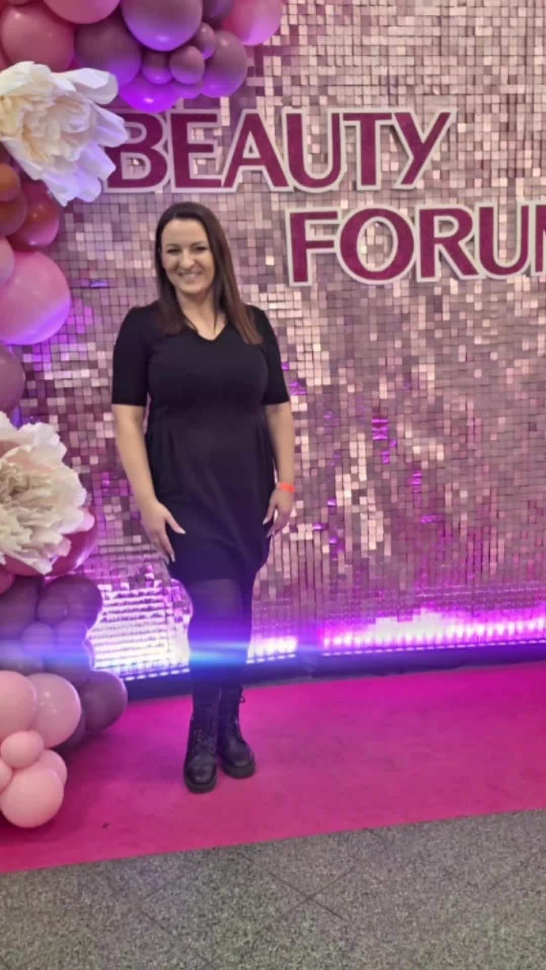 @Salon Looksus