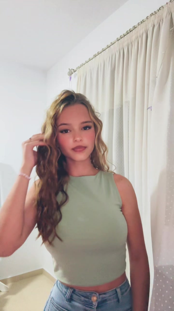 @𝒞ℯ𝓁𝒾𝒶