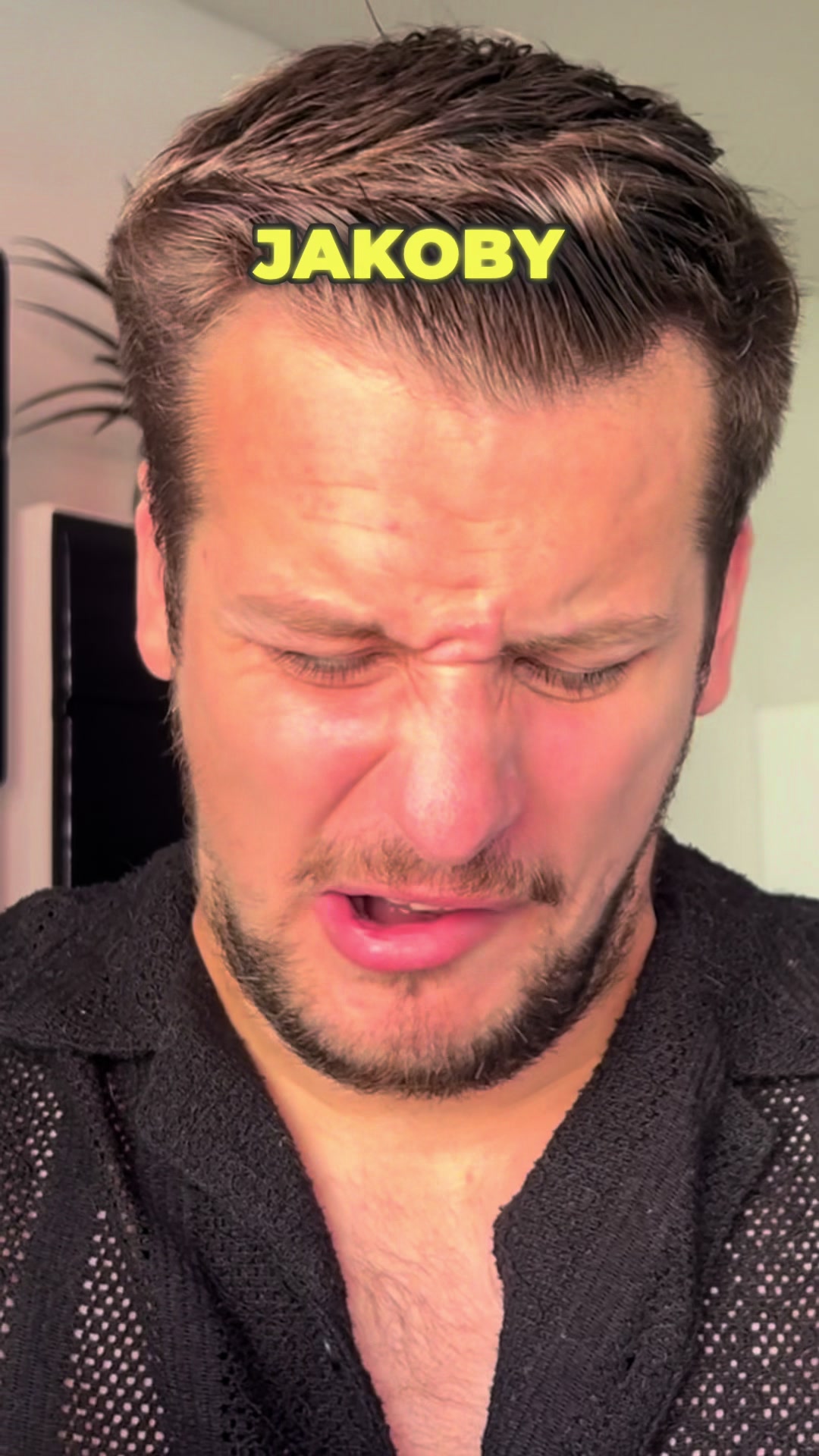 @NevídanejKořen