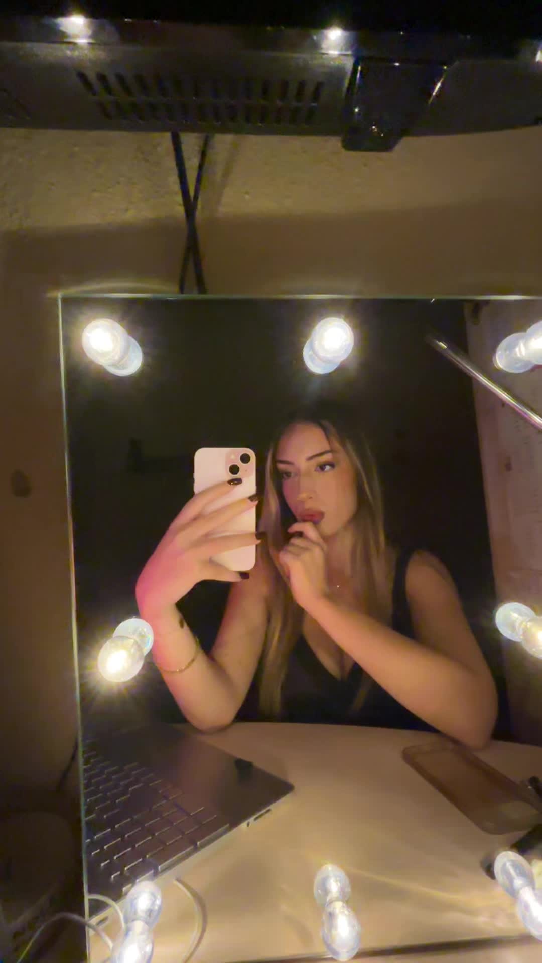 @tatinextdoor