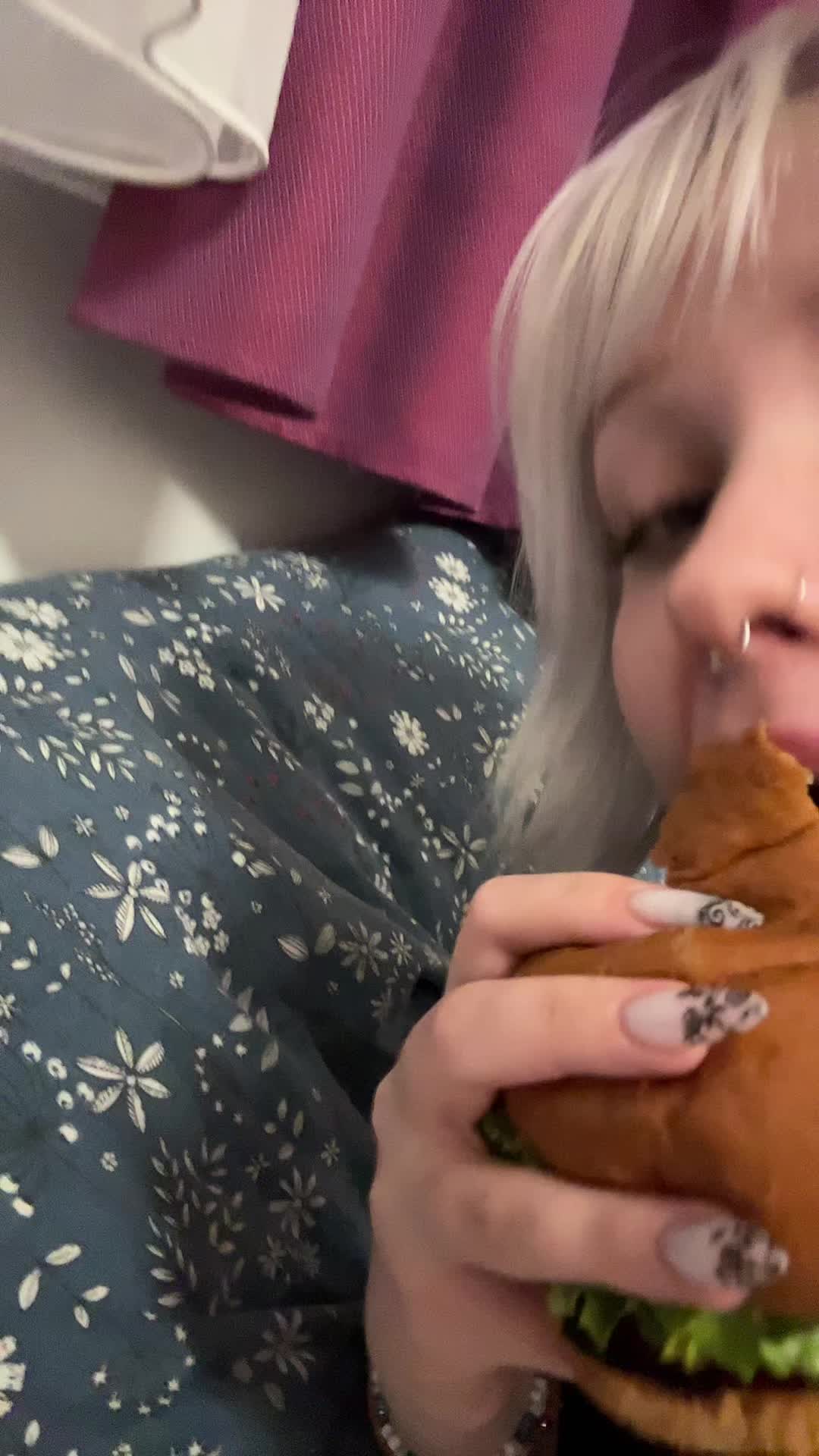 @Sasha<3