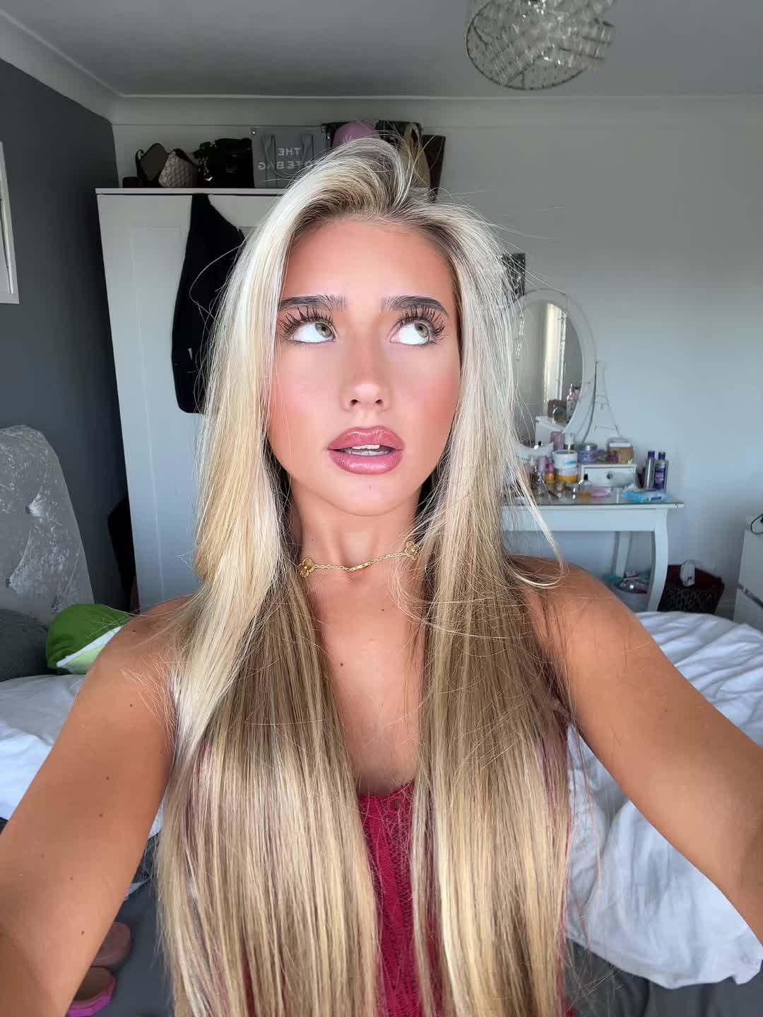 @𝐅𝐫𝐚𝐧𝐤𝐢𝐞 𝐞𝐥𝐥𝐚