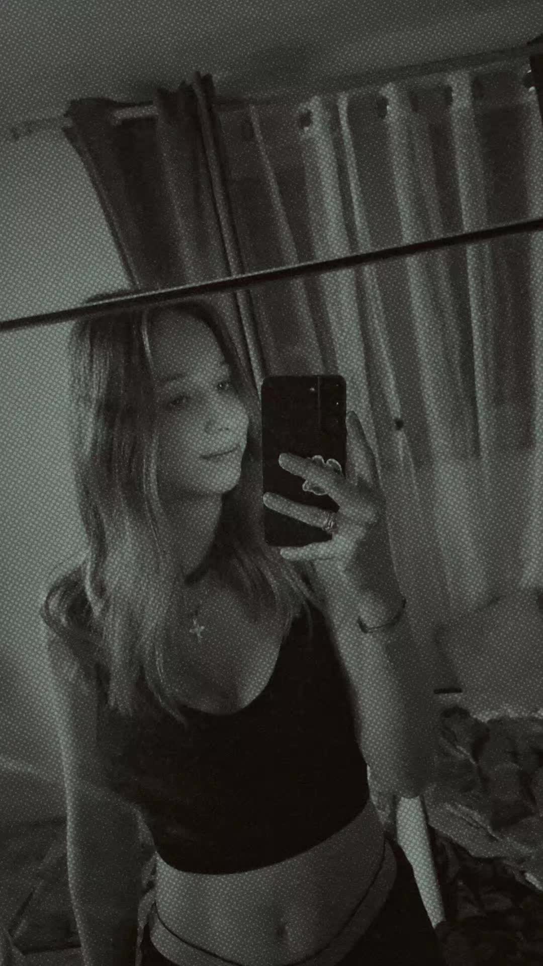 @&bull;Florentina♡&bull;