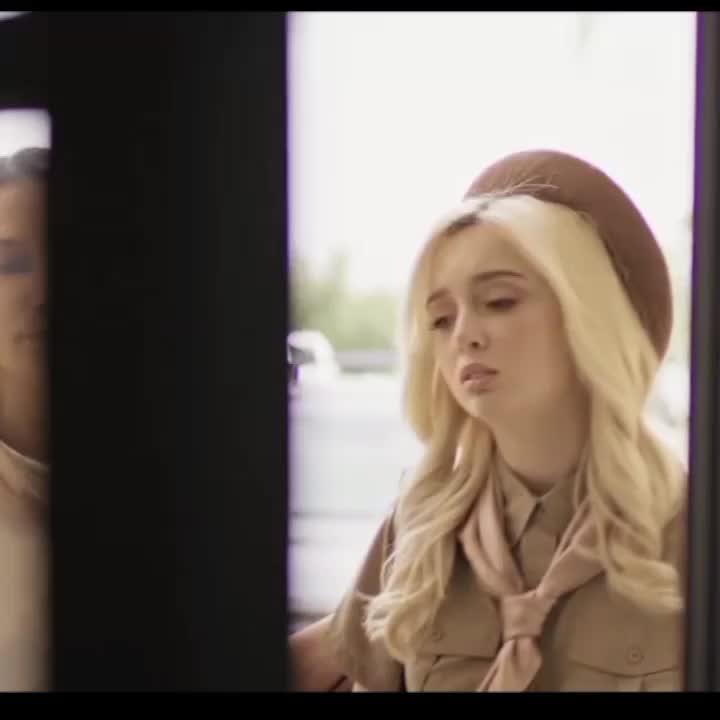 @AlexVibes