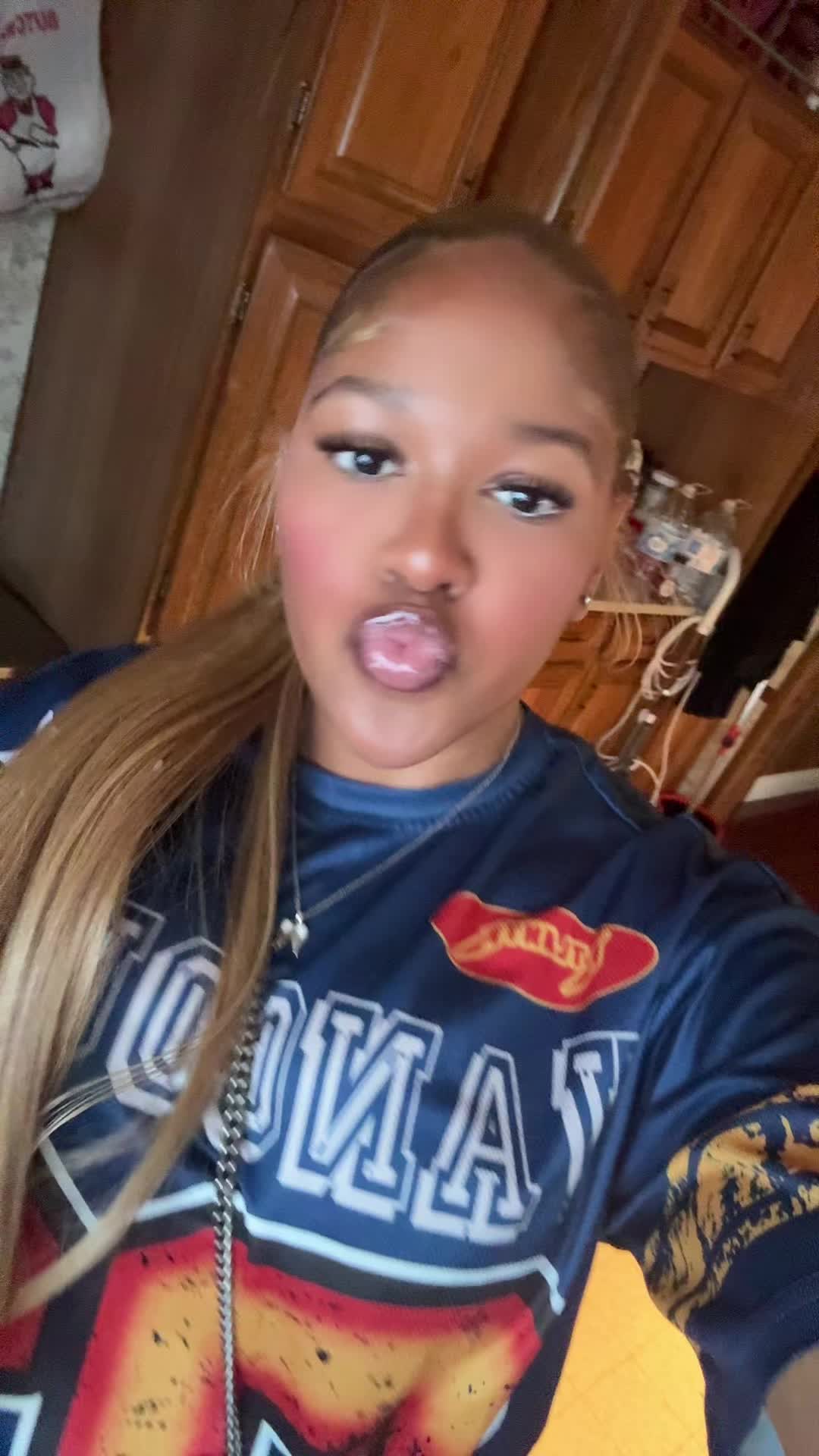 @hm