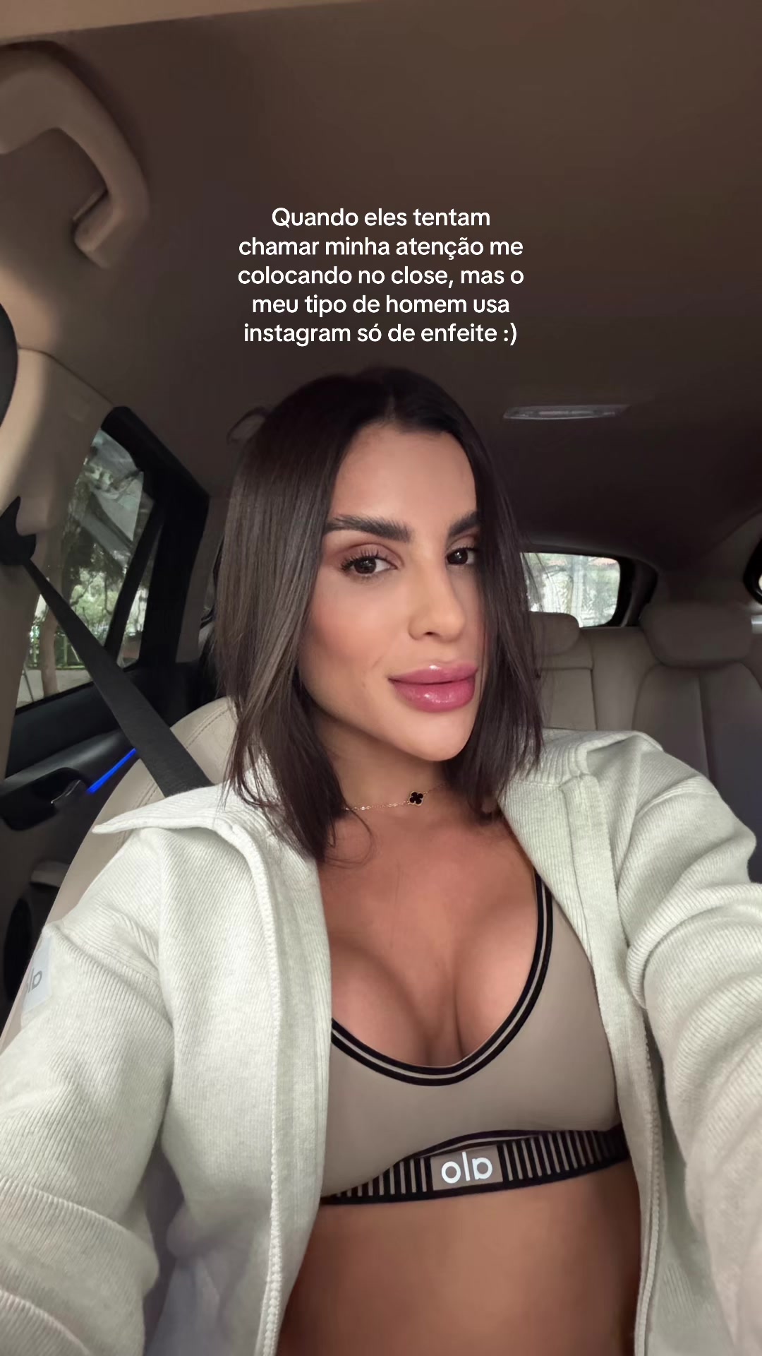 @Ládia Lopes