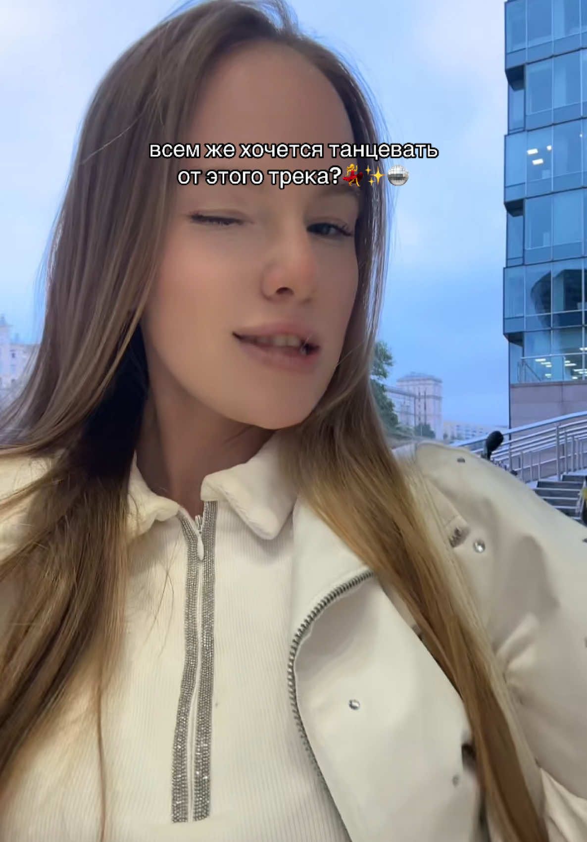 @tg: itsselinya