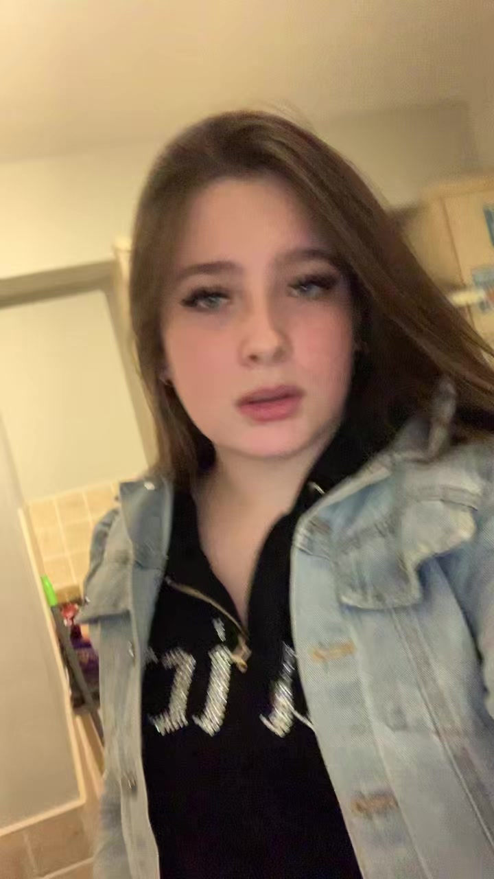 @Evie Gillies