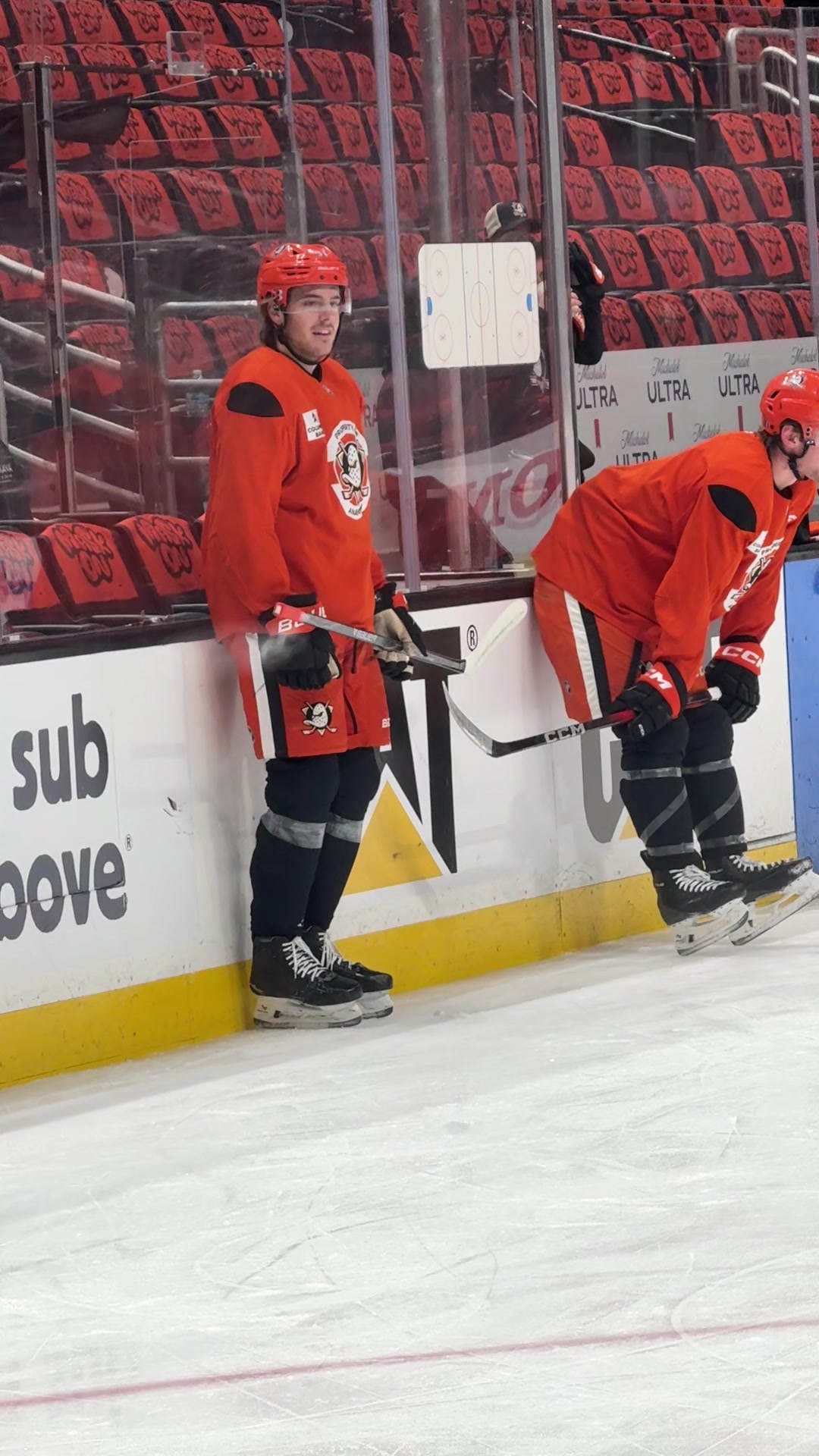 @HockeyNews