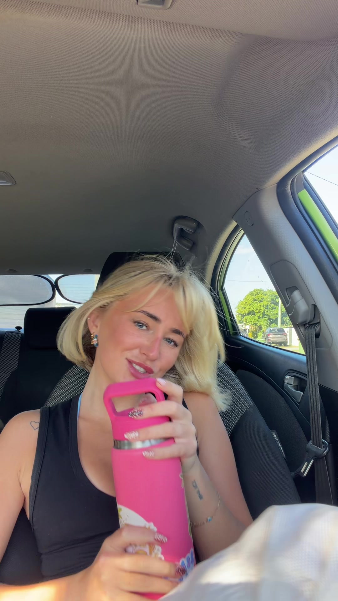 @strawbigaill