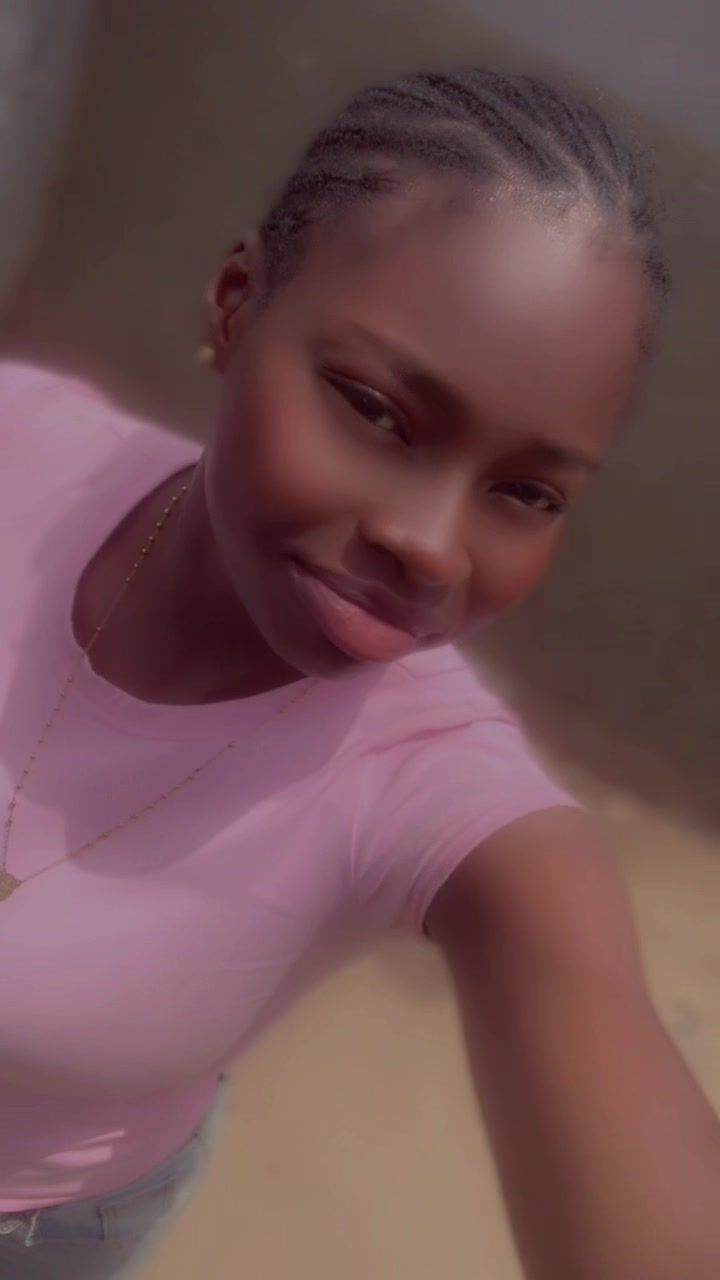 @say hey to bella🌸🌷💗🍫