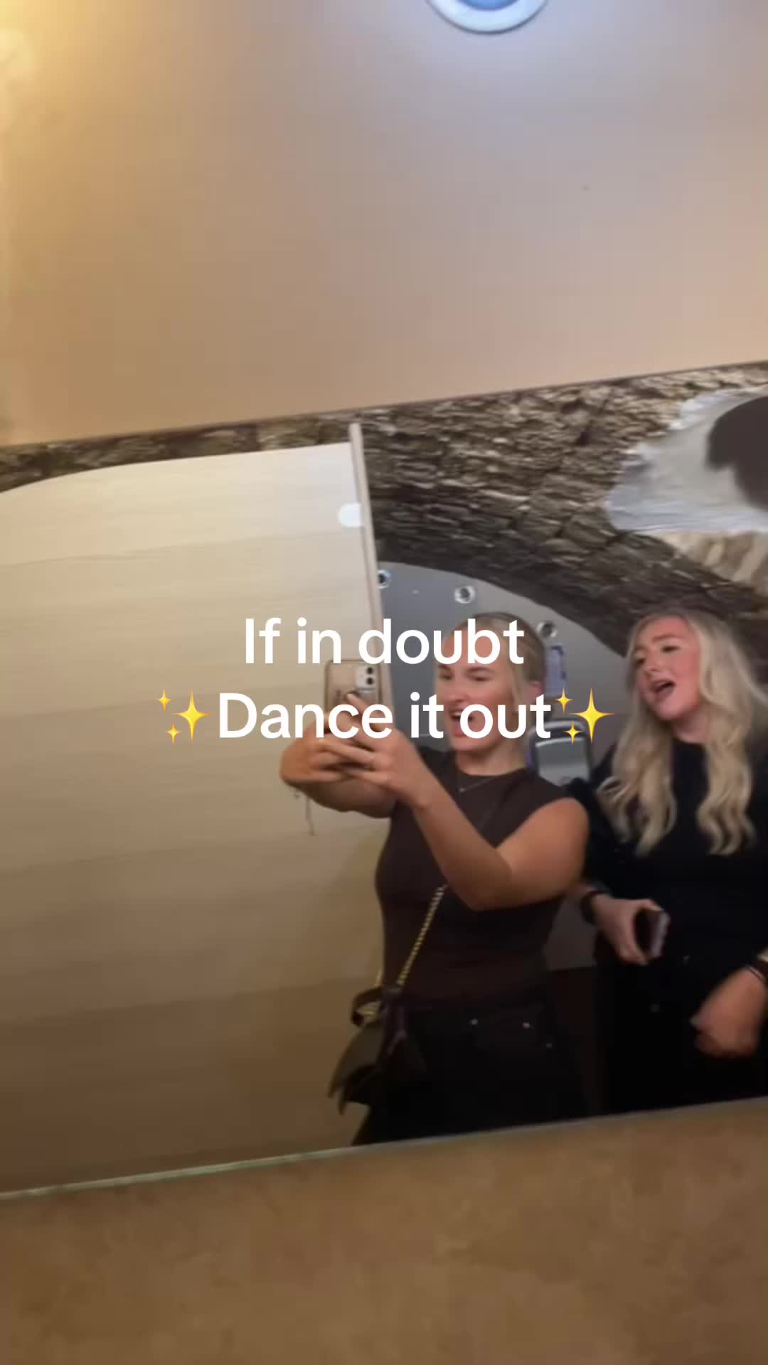 @blondesunfiltered_