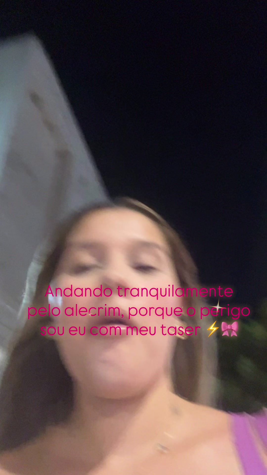 @liagomes020