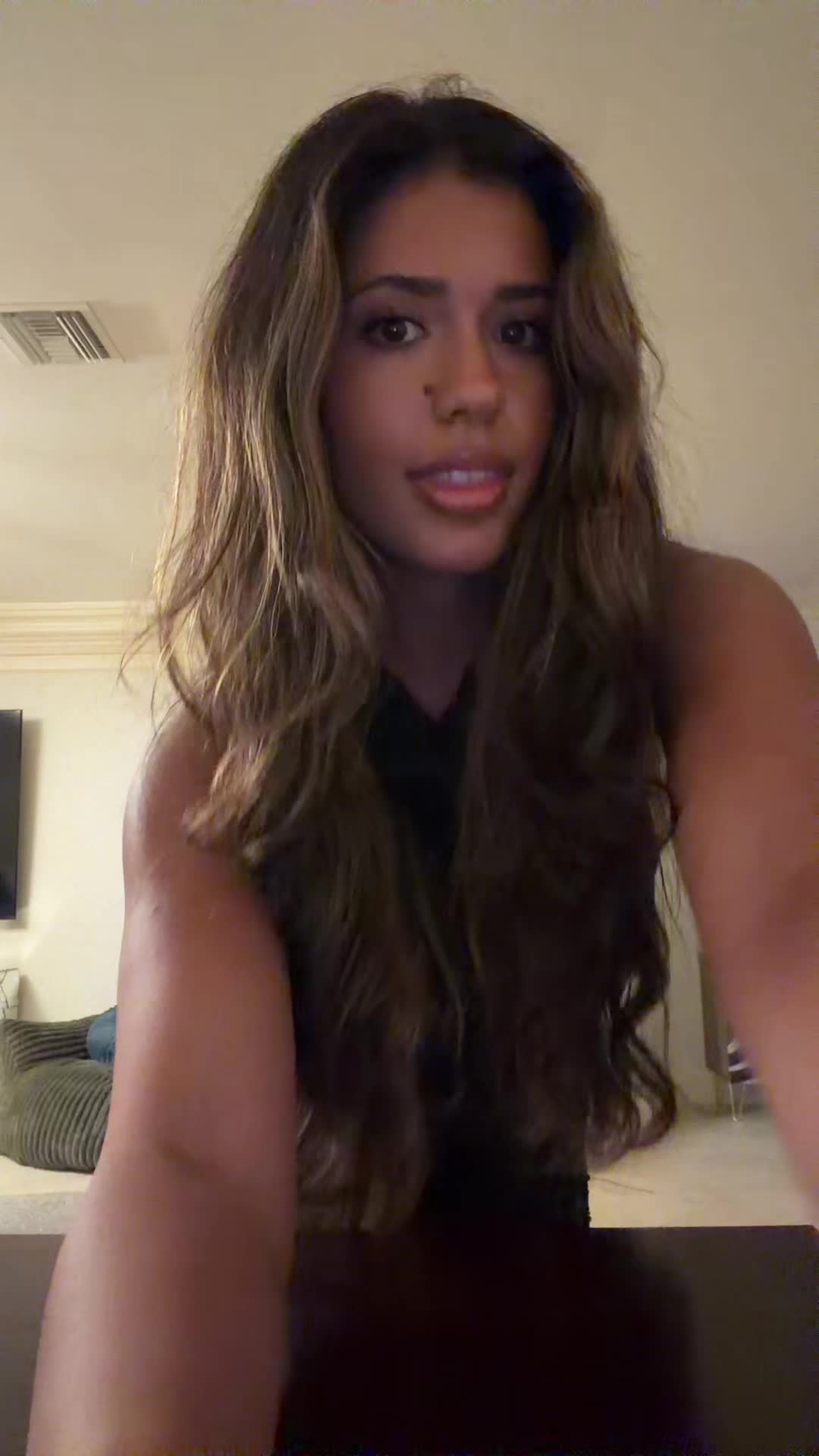 @chloe_elder