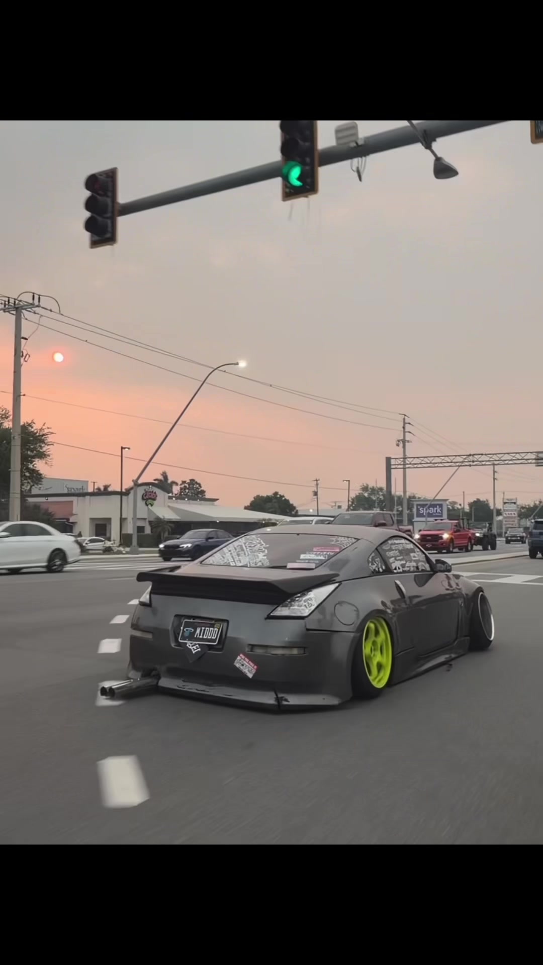 @￼