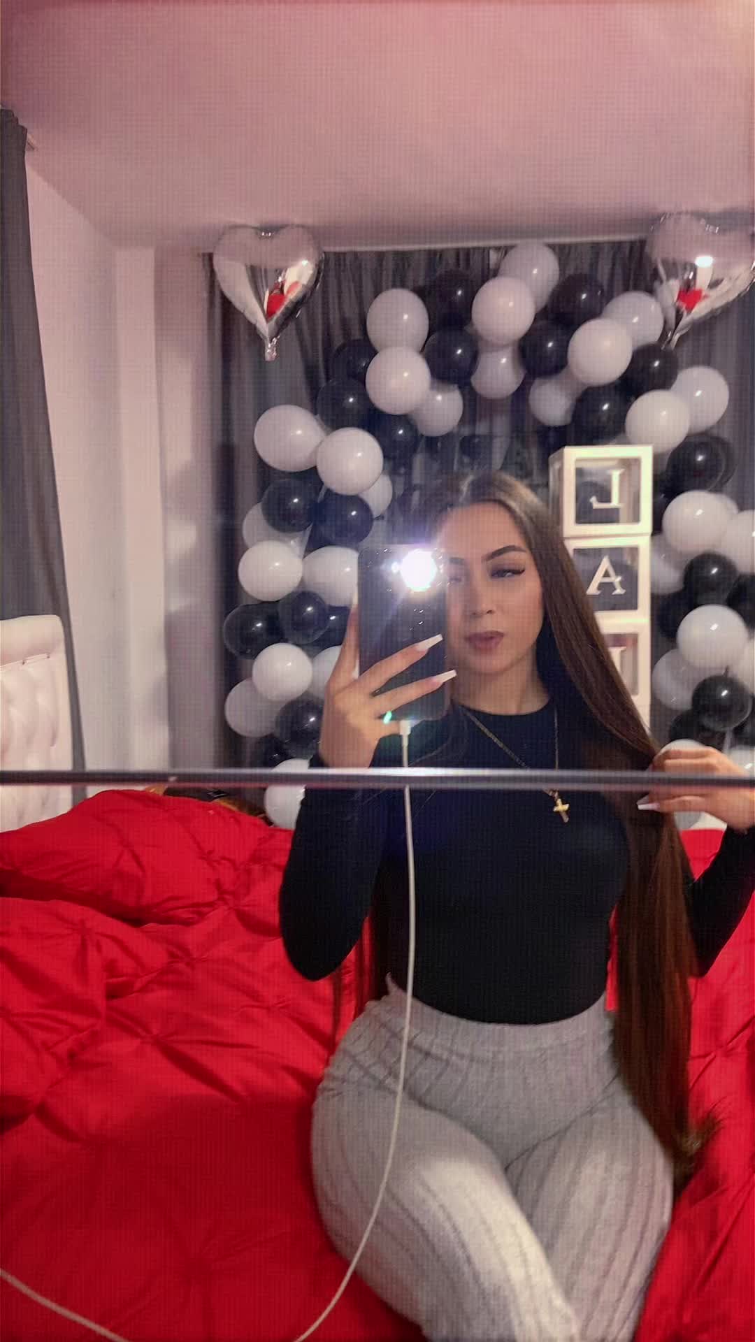 @ɛnd LARISA